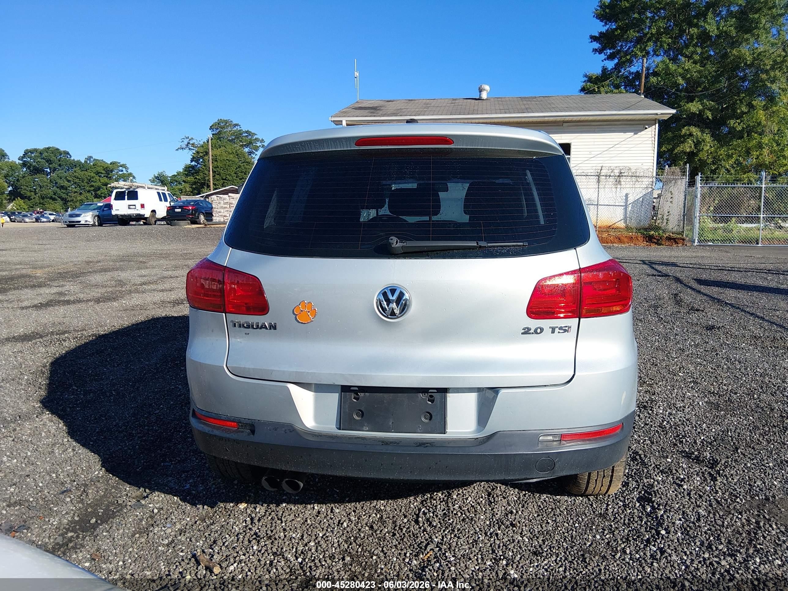 2013 Volkswagen Tiguan S Silver vin: WVGAV7AX2DW520922