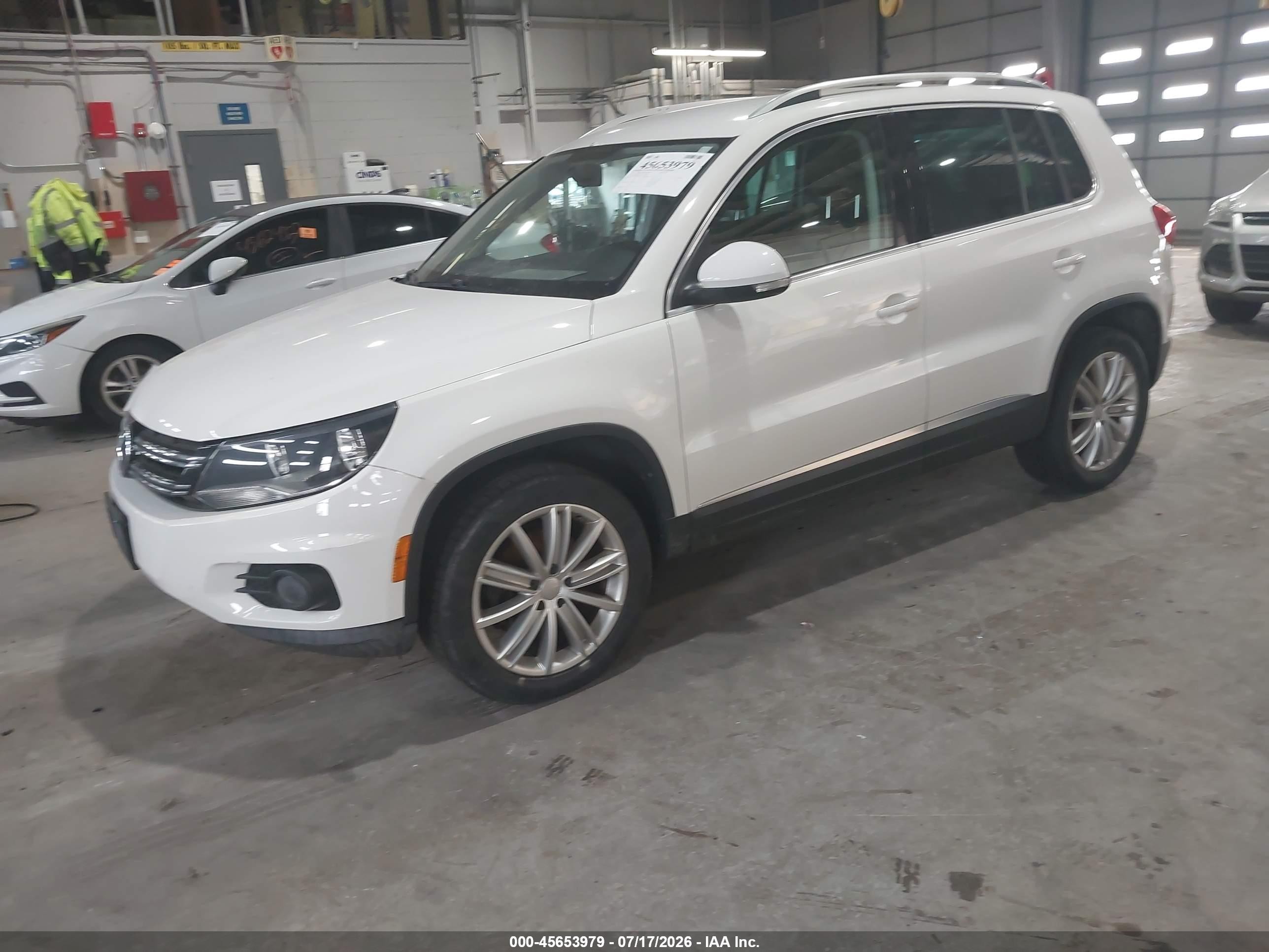 2013 Volkswagen Tiguan Se White vin: WVGAV7AX2DW549305