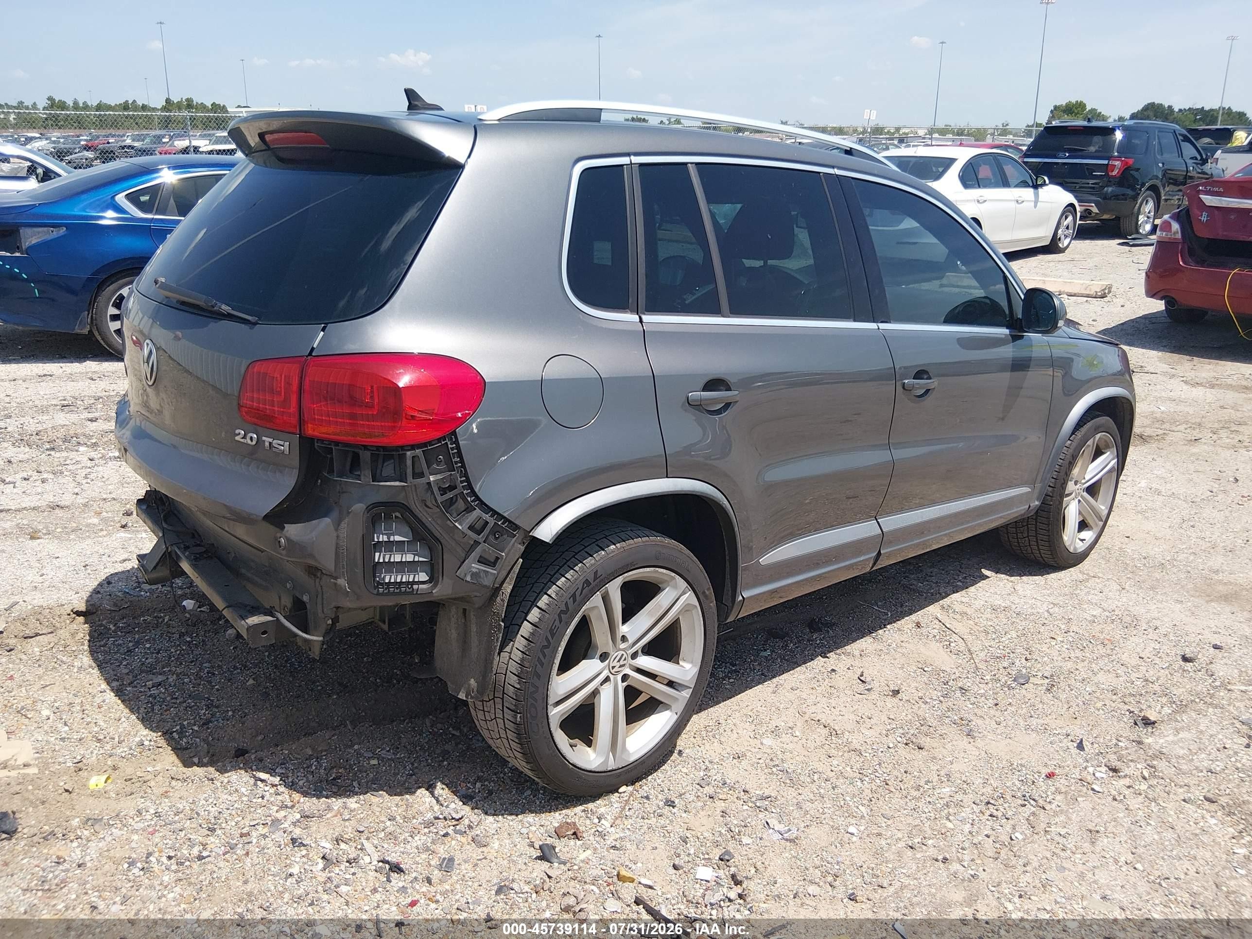 2015 Volkswagen Tiguan R-line Gray vin: WVGAV7AX2FW068716