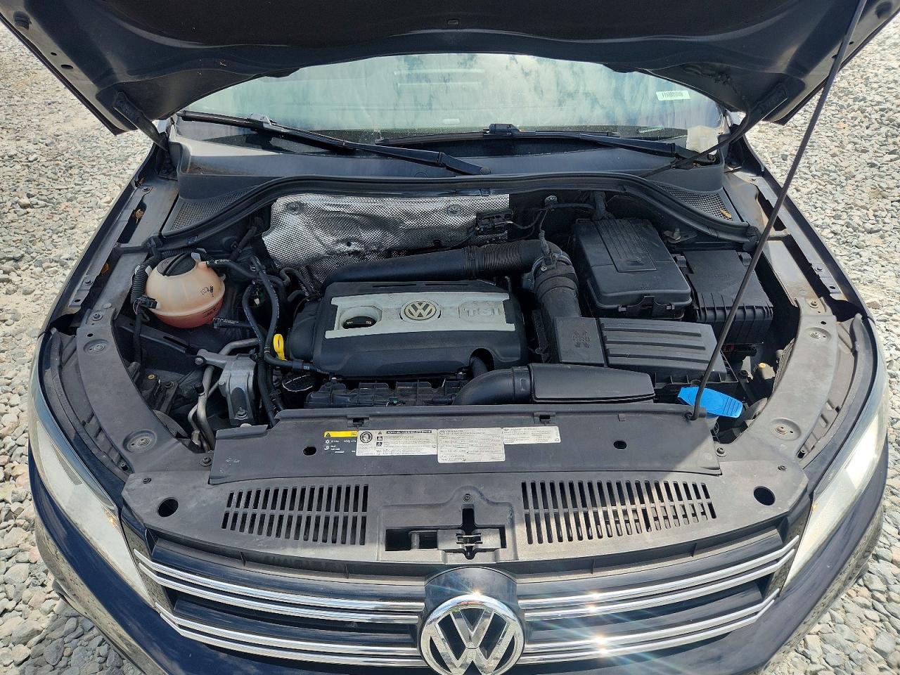 2015 Volkswagen Tiguan S Black vin: WVGAV7AX2FW504531