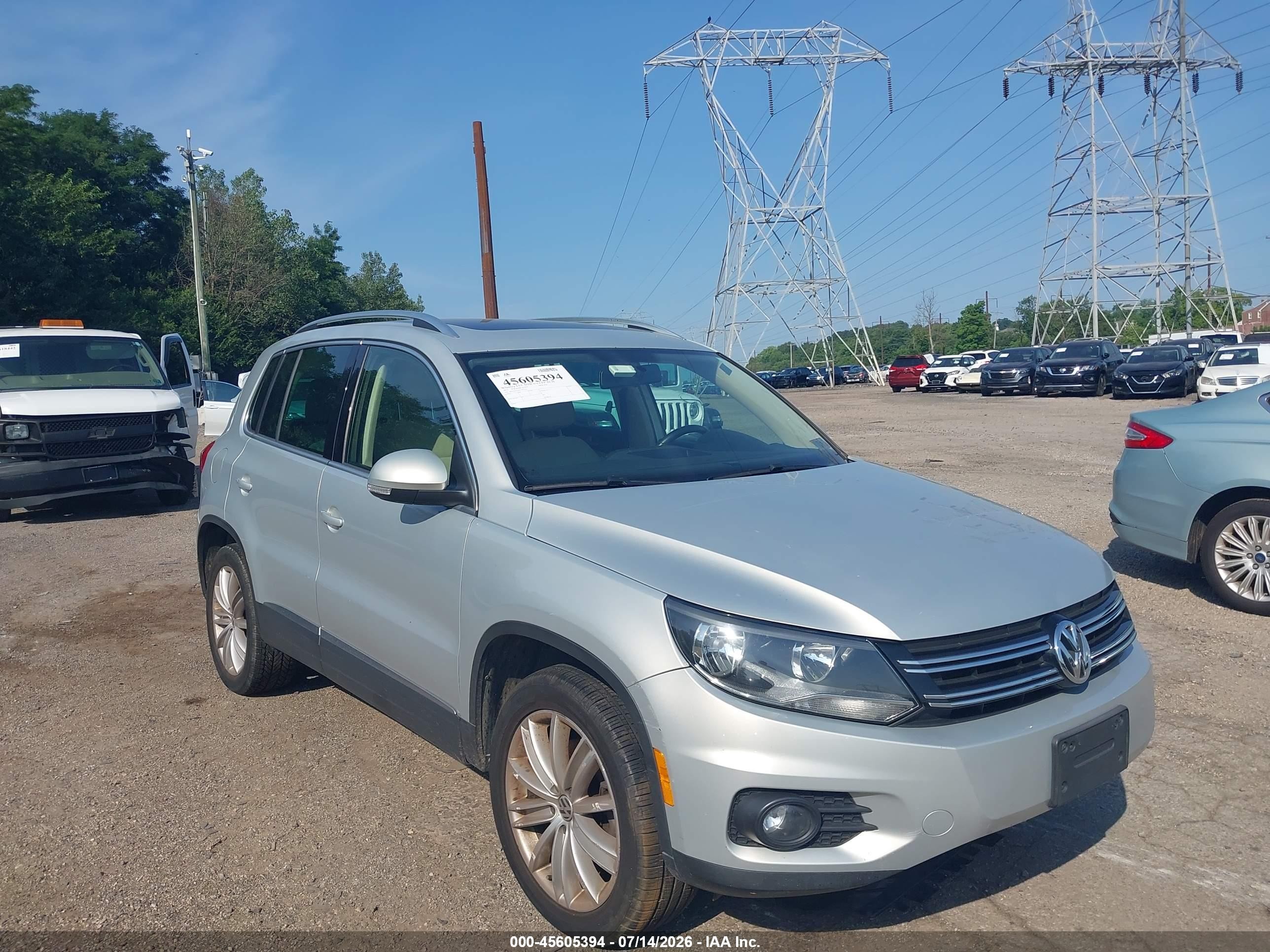2015 Volkswagen Tiguan Sel Gold vin: WVGAV7AX2FW537917