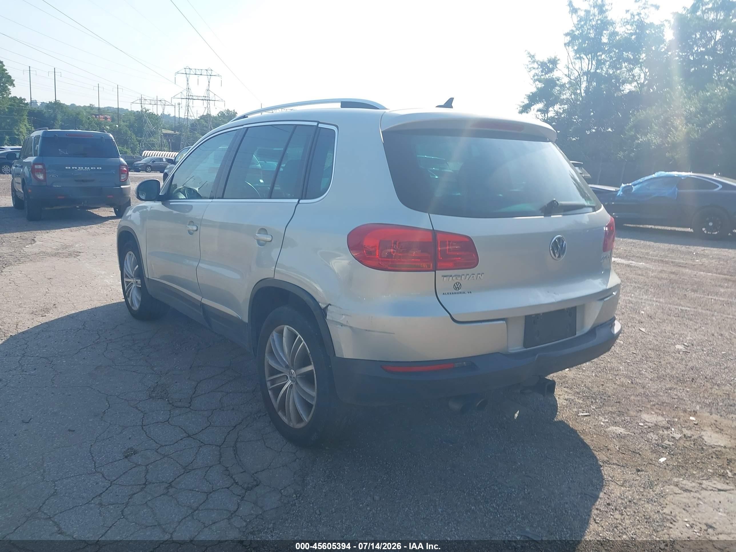 2015 Volkswagen Tiguan Sel Gold vin: WVGAV7AX2FW537917