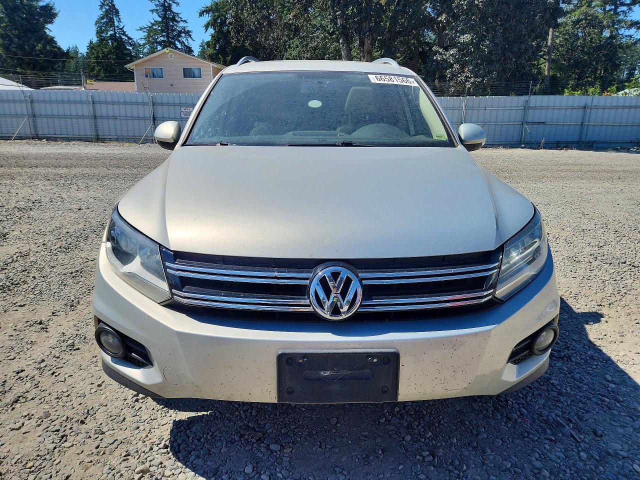 2015 Volkswagen Tiguan S Серебряный vin: WVGAV7AX2FW539859