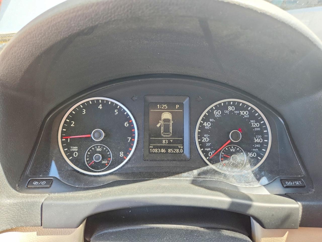 2015 Volkswagen Tiguan S Серебряный vin: WVGAV7AX2FW539859