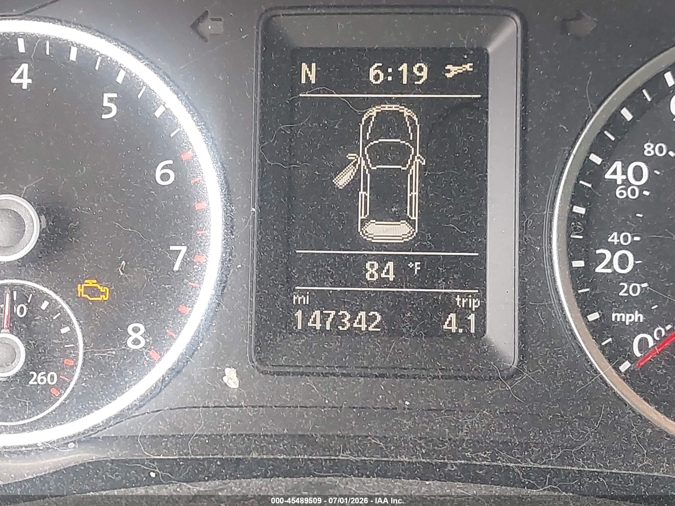 2015 Volkswagen Tiguan S Silver vin: WVGAV7AX2FW559979