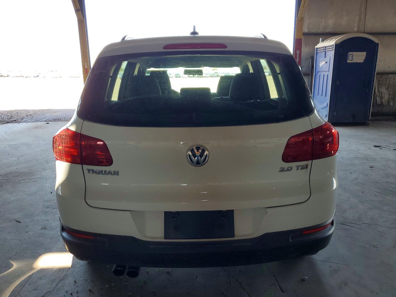 2015 Volkswagen Tiguan S White vin: WVGAV7AX2FW565345