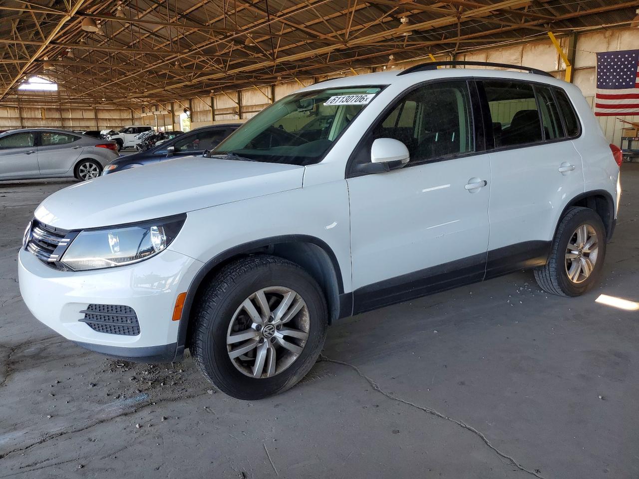 2015 Volkswagen Tiguan S White vin: WVGAV7AX2FW565345