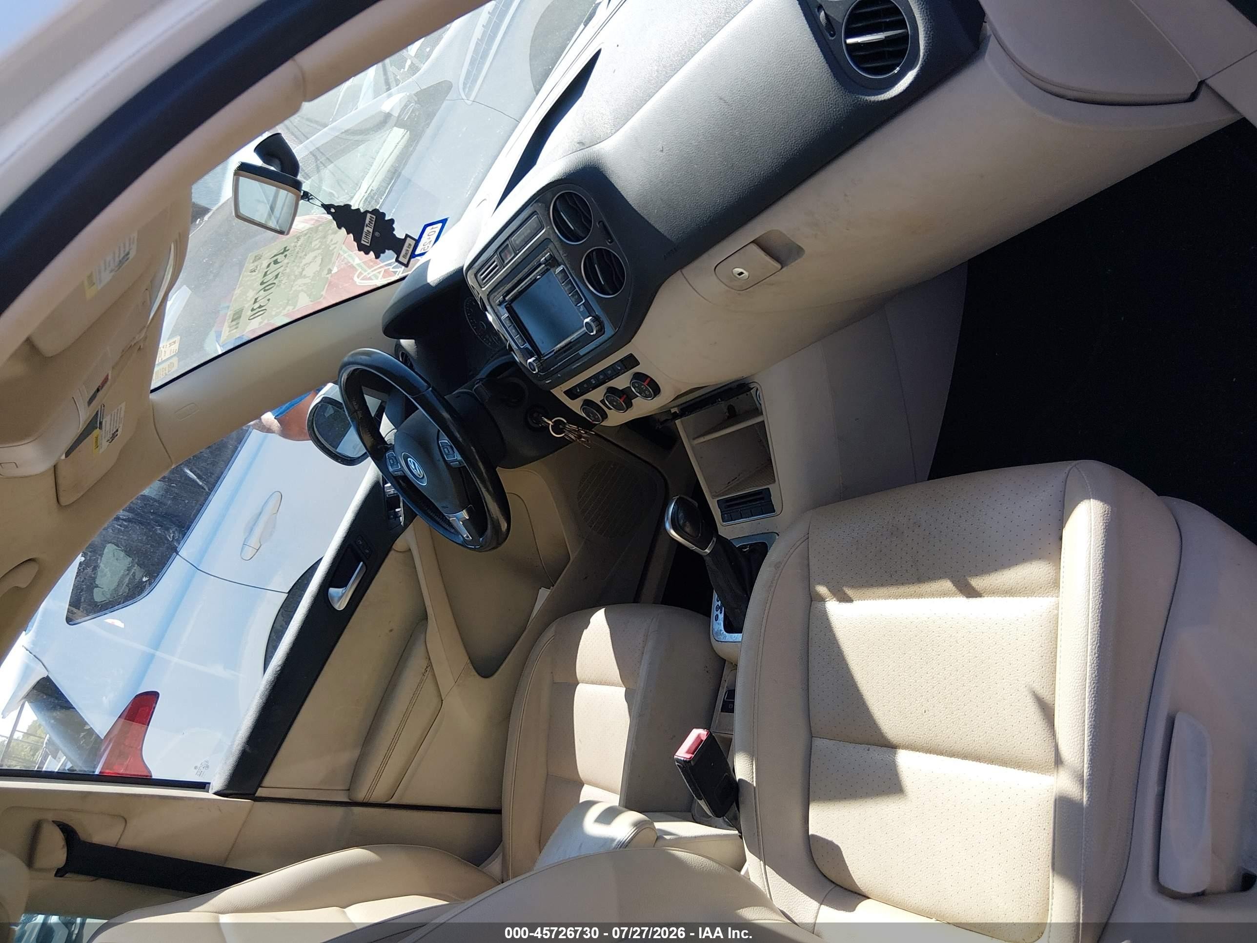 2015 Volkswagen Tiguan Se White vin: WVGAV7AX2FW607058
