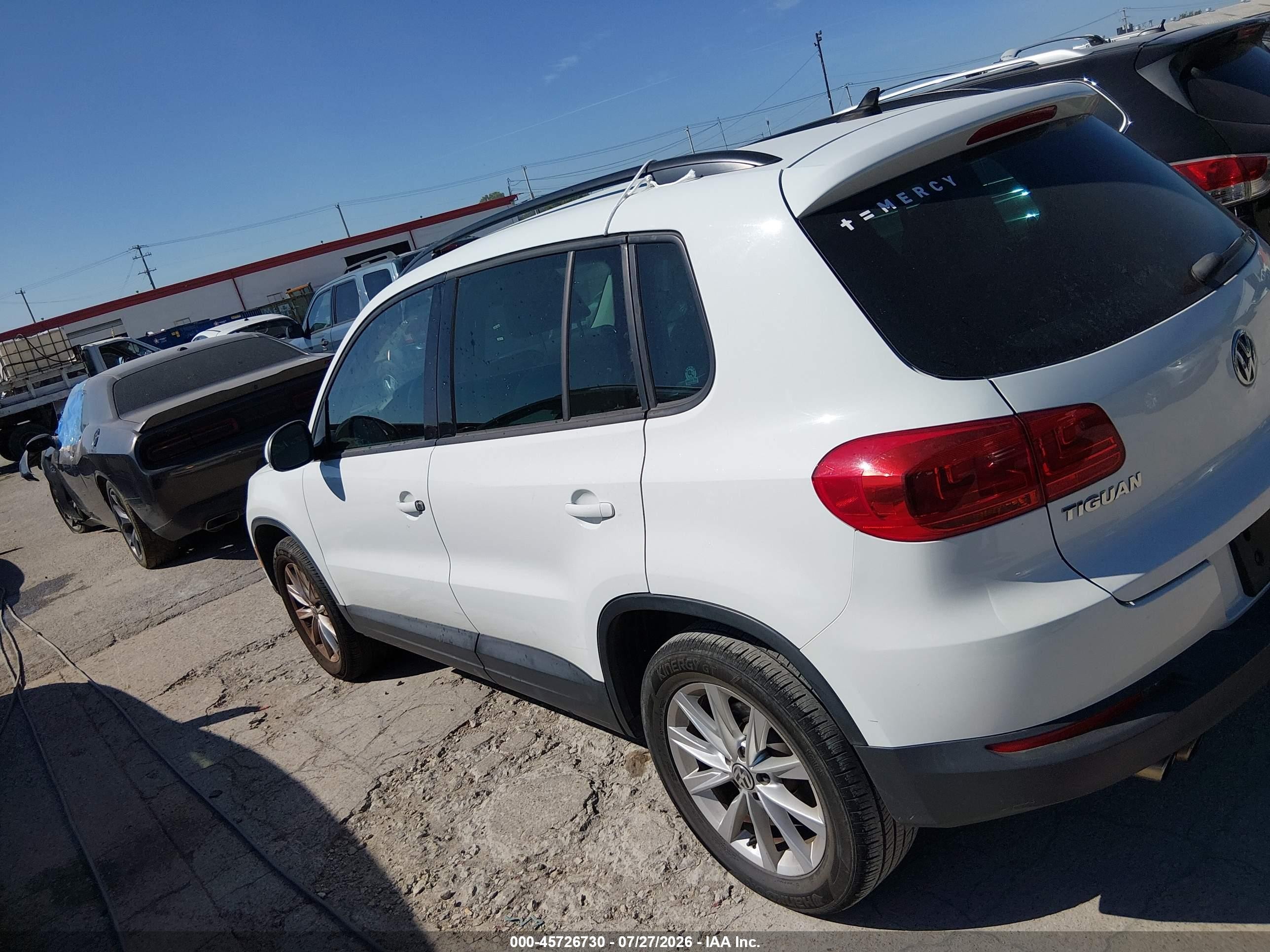 2015 Volkswagen Tiguan Se White vin: WVGAV7AX2FW607058