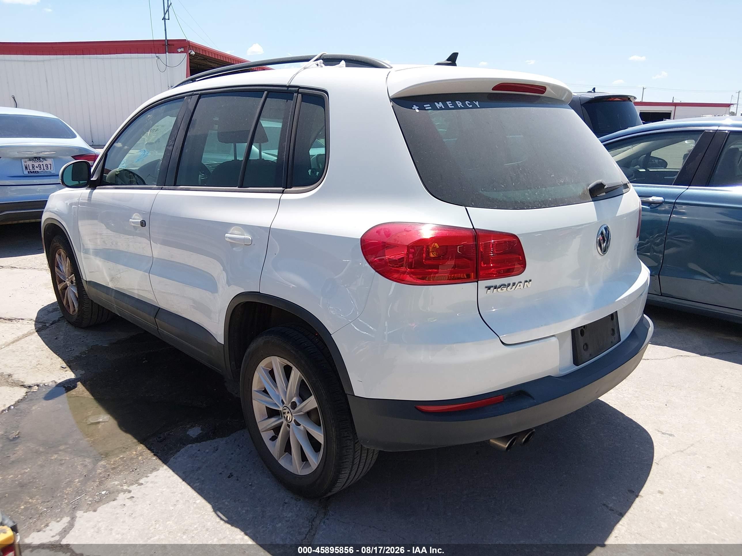2015 Volkswagen Tiguan Se White vin: WVGAV7AX2FW607058