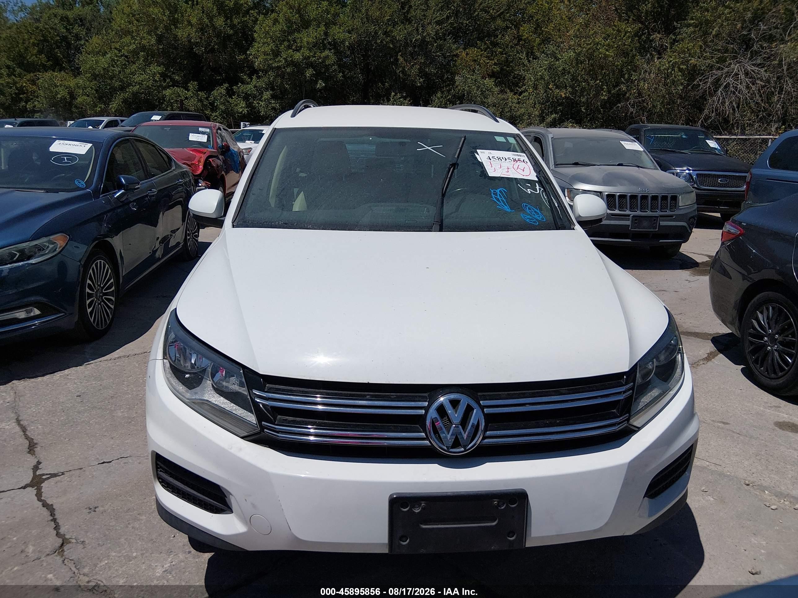 2015 Volkswagen Tiguan Se White vin: WVGAV7AX2FW607058