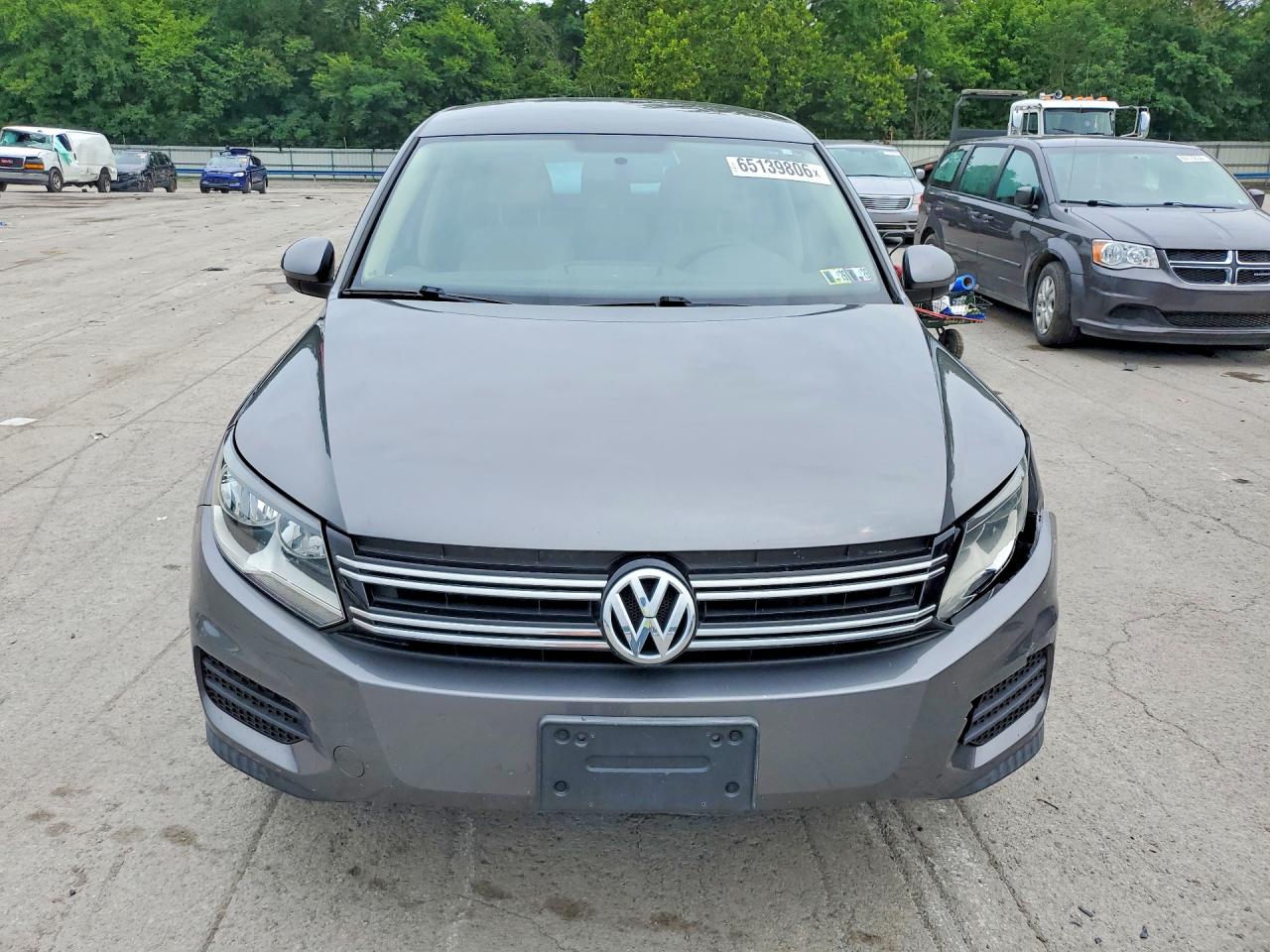 2012 Volkswagen Tiguan S Gray vin: WVGAV7AX3CW086492