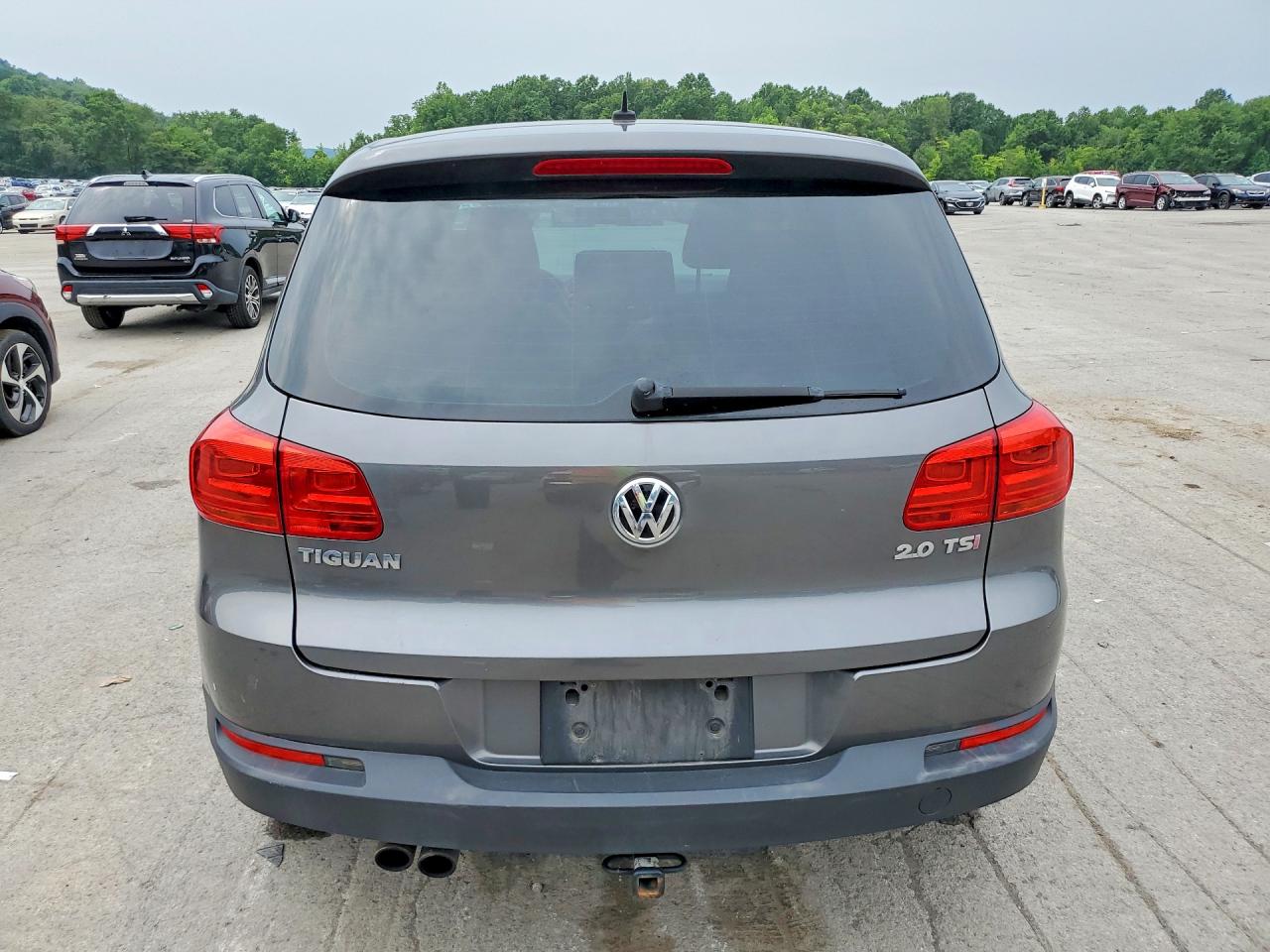 2012 Volkswagen Tiguan S Gray vin: WVGAV7AX3CW086492