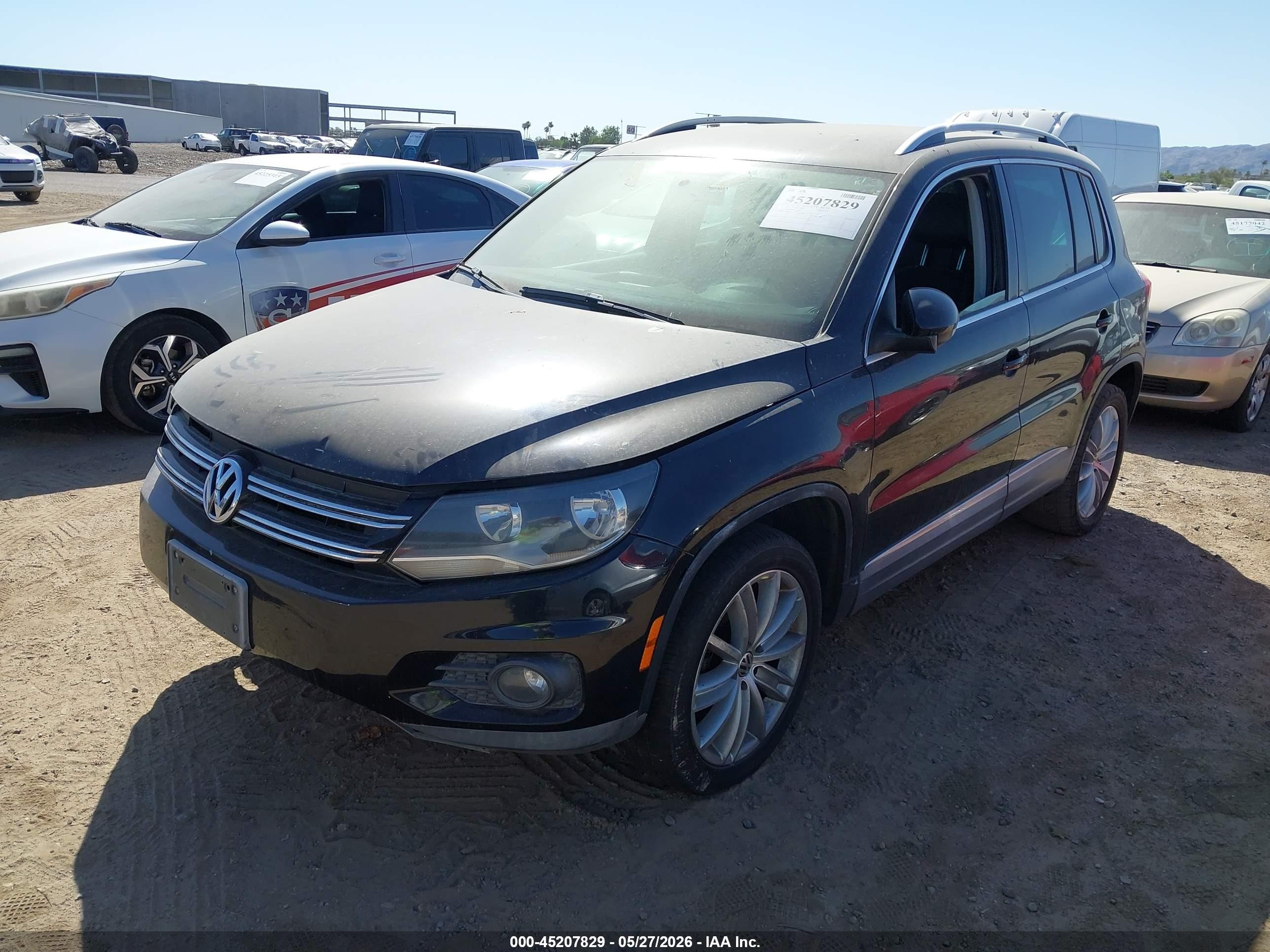 2012 Volkswagen Tiguan Le/s/se/sel Black vin: WVGAV7AX3CW514514