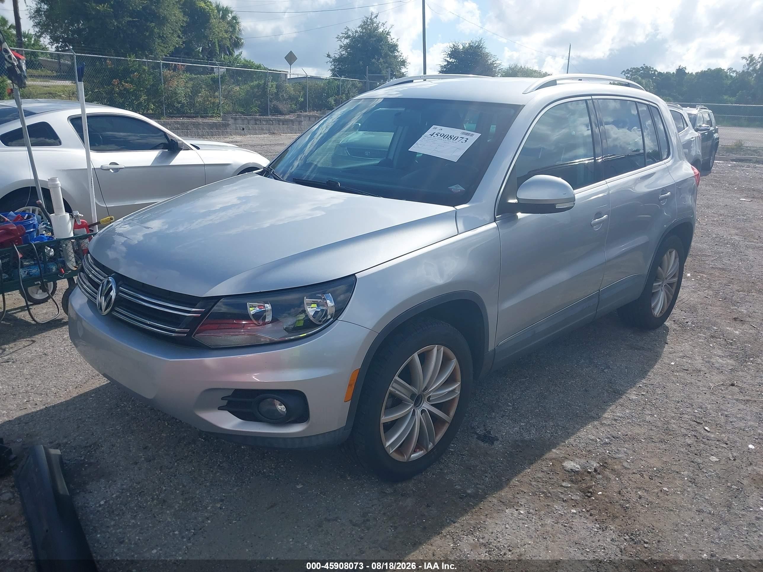 2012 Volkswagen Tiguan Se Red vin: WVGAV7AX3CW520376