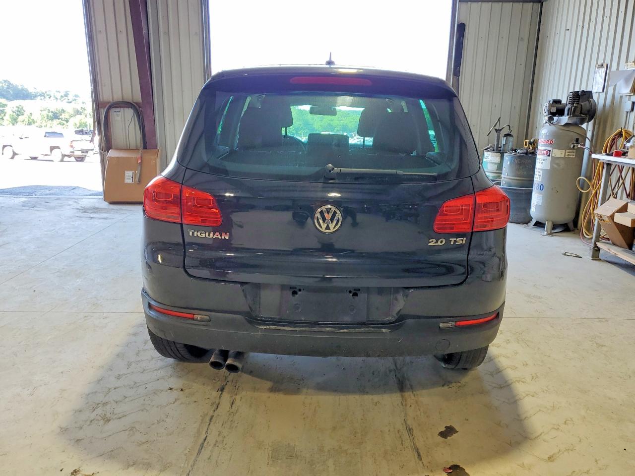 2012 Volkswagen Tiguan S Black vin: WVGAV7AX3CW520684