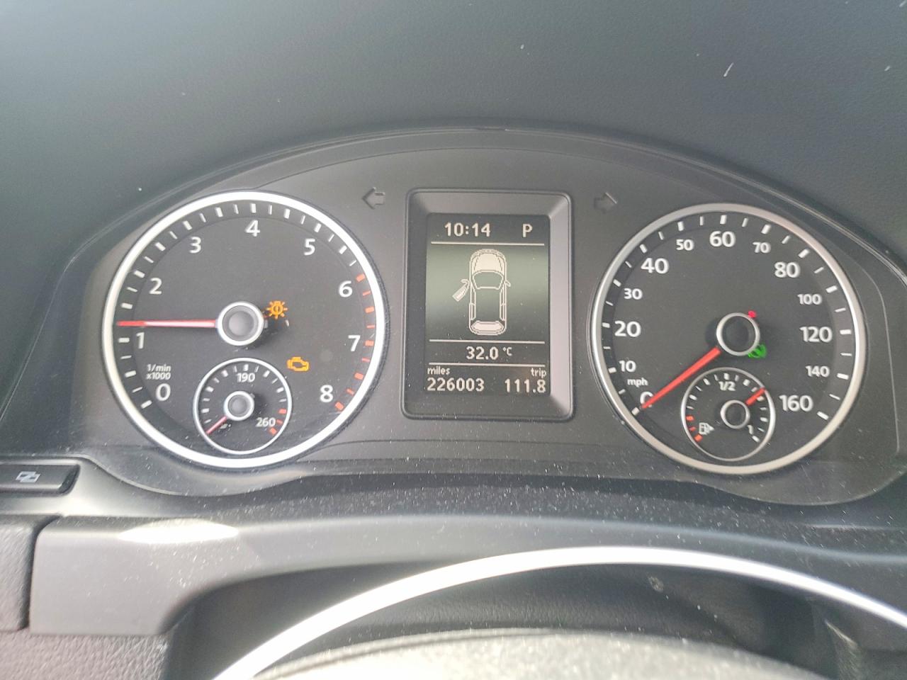 2012 Volkswagen Tiguan S Silver vin: WVGAV7AX3CW523469