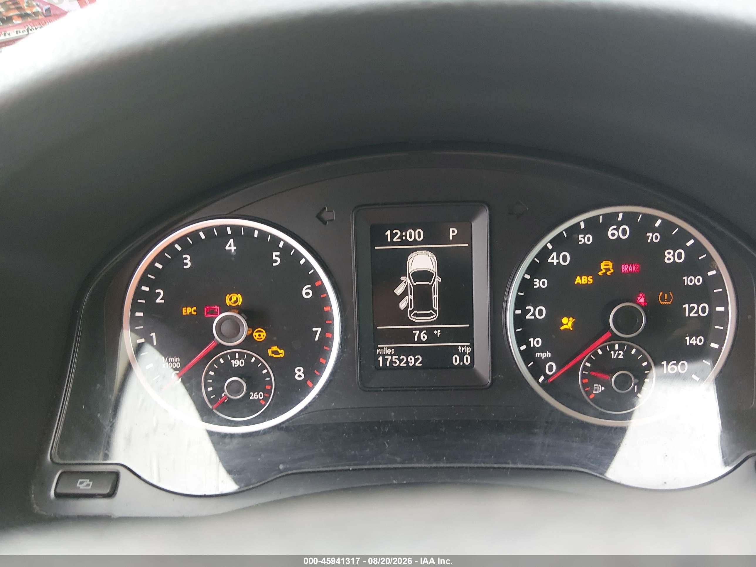 2012 Volkswagen Tiguan Le Black vin: WVGAV7AX3CW568640