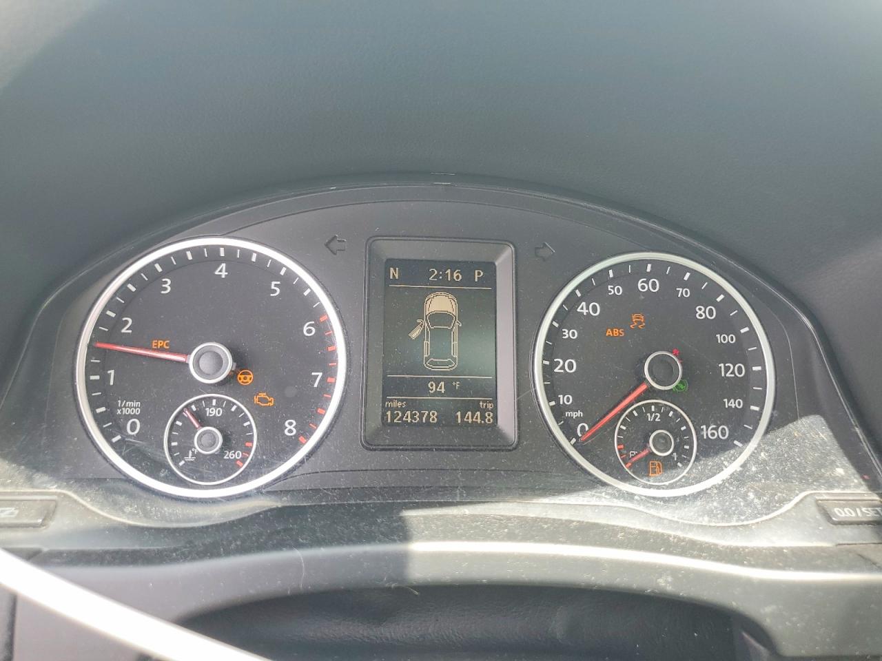 2012 Volkswagen Tiguan S White vin: WVGAV7AX3CW598110
