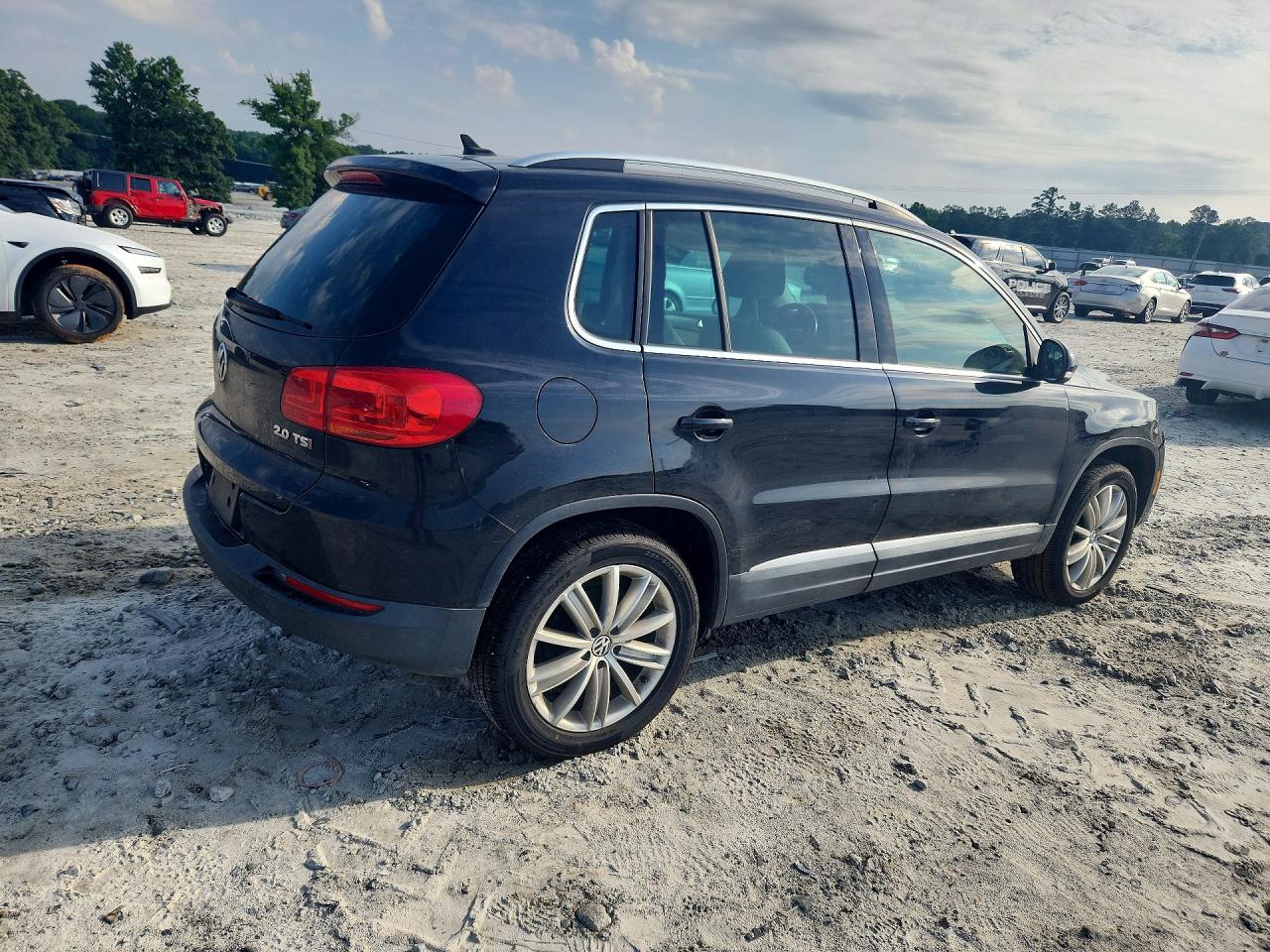 2012 Volkswagen Tiguan S Black vin: WVGAV7AX3CW611230