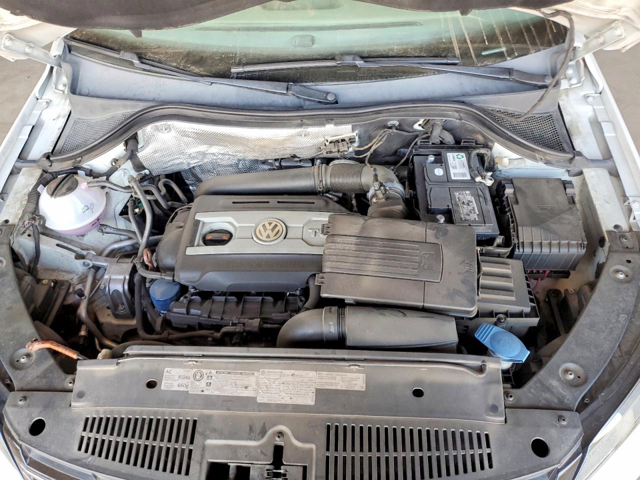 2013 Volkswagen Tiguan S Белый vin: WVGAV7AX3DW521660