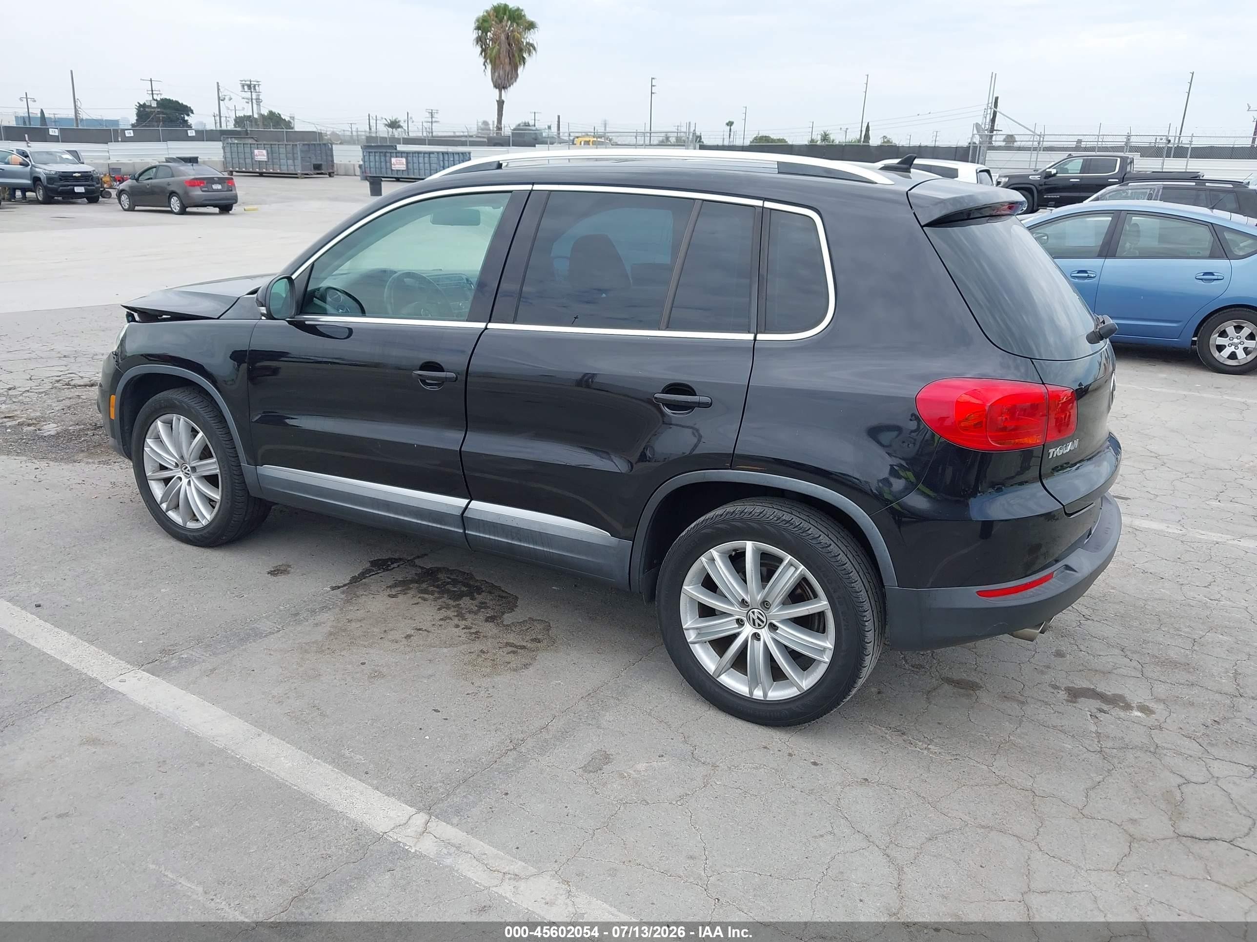 2013 Volkswagen Tiguan Se Black vin: WVGAV7AX3DW537177