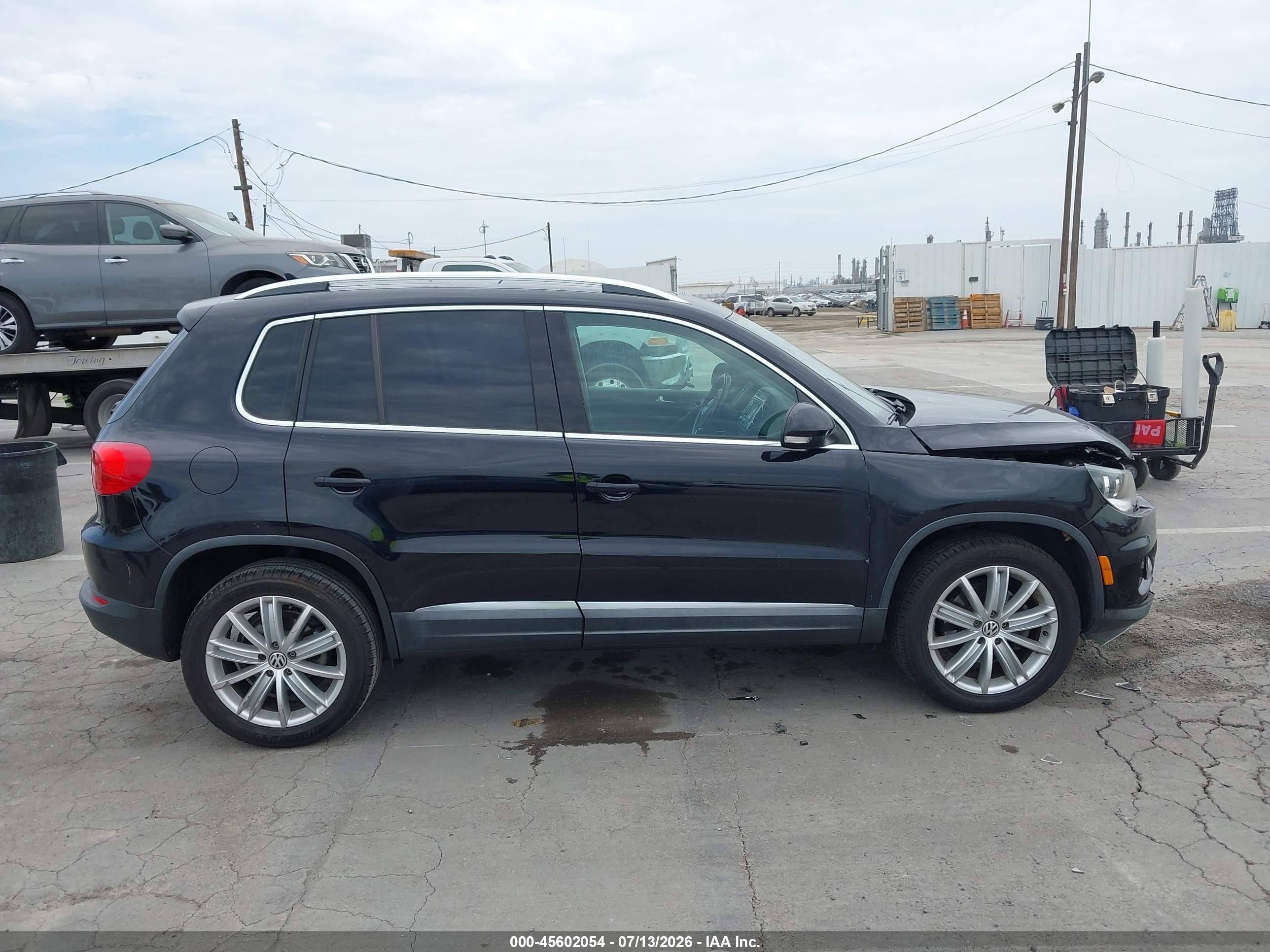 2013 Volkswagen Tiguan Se Black vin: WVGAV7AX3DW537177