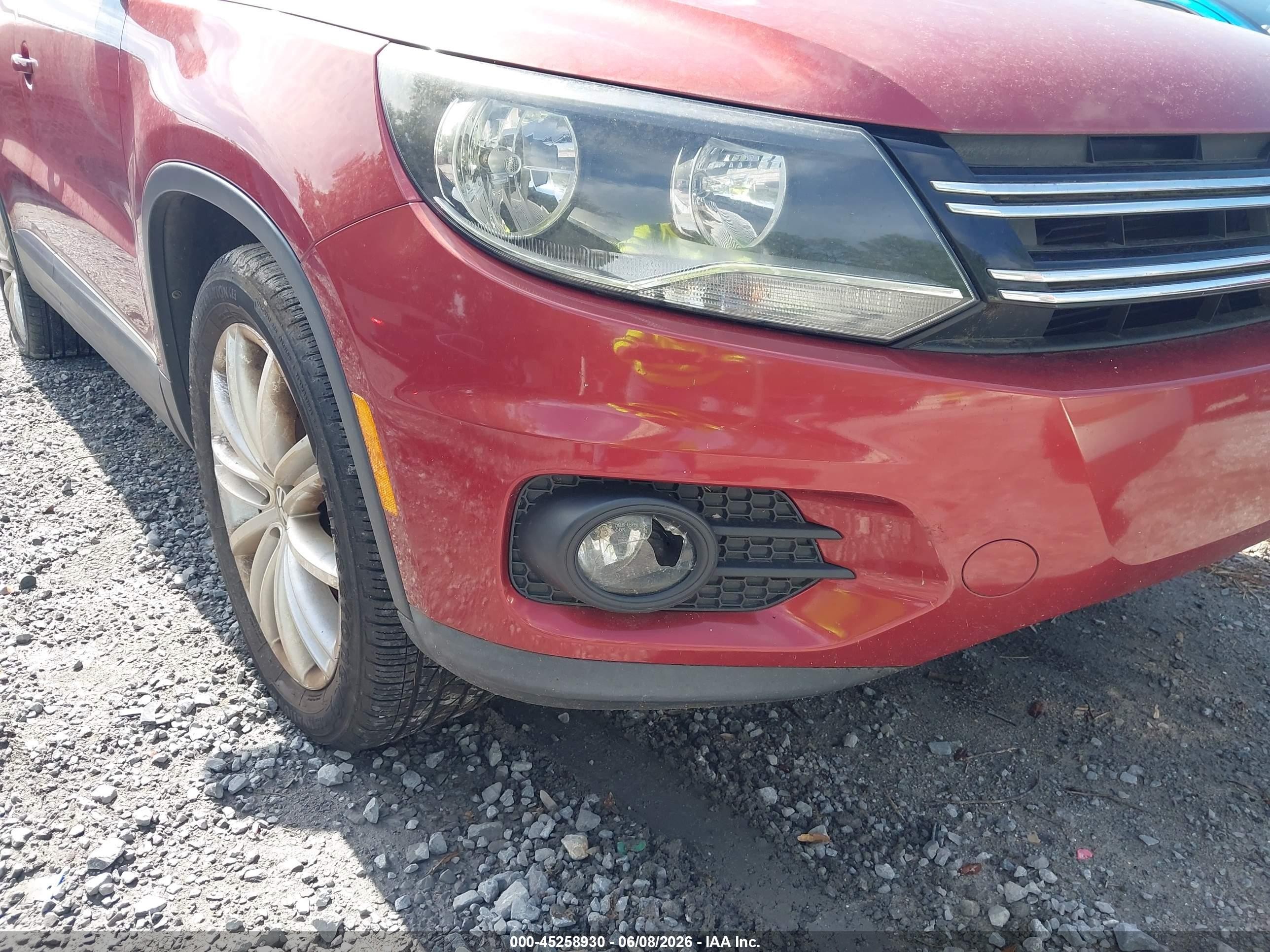2015 Volkswagen Tiguan Se Red vin: WVGAV7AX3FW099666