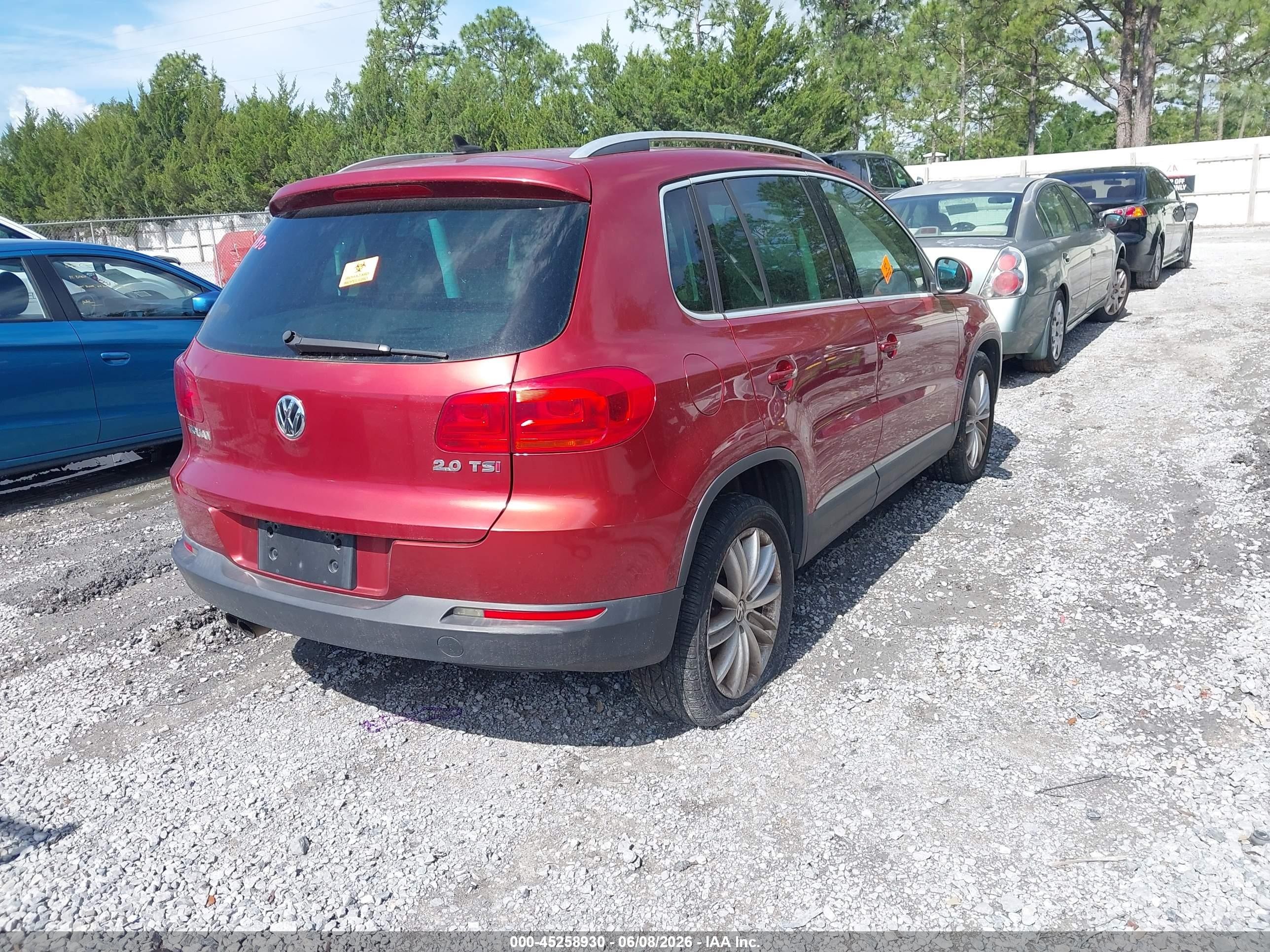 2015 Volkswagen Tiguan Se Red vin: WVGAV7AX3FW099666
