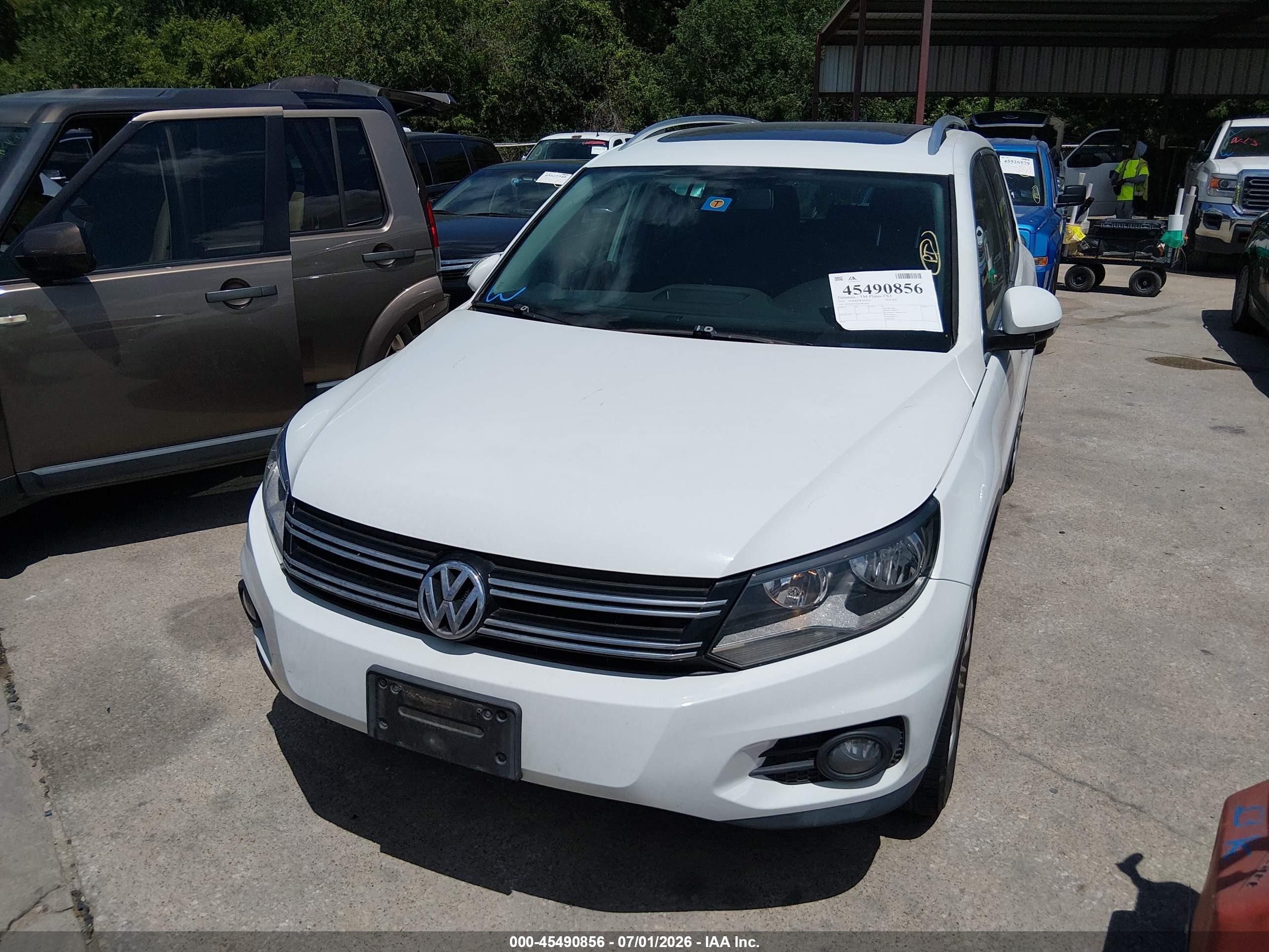 2015 Volkswagen Tiguan Se White vin: WVGAV7AX3FW505042
