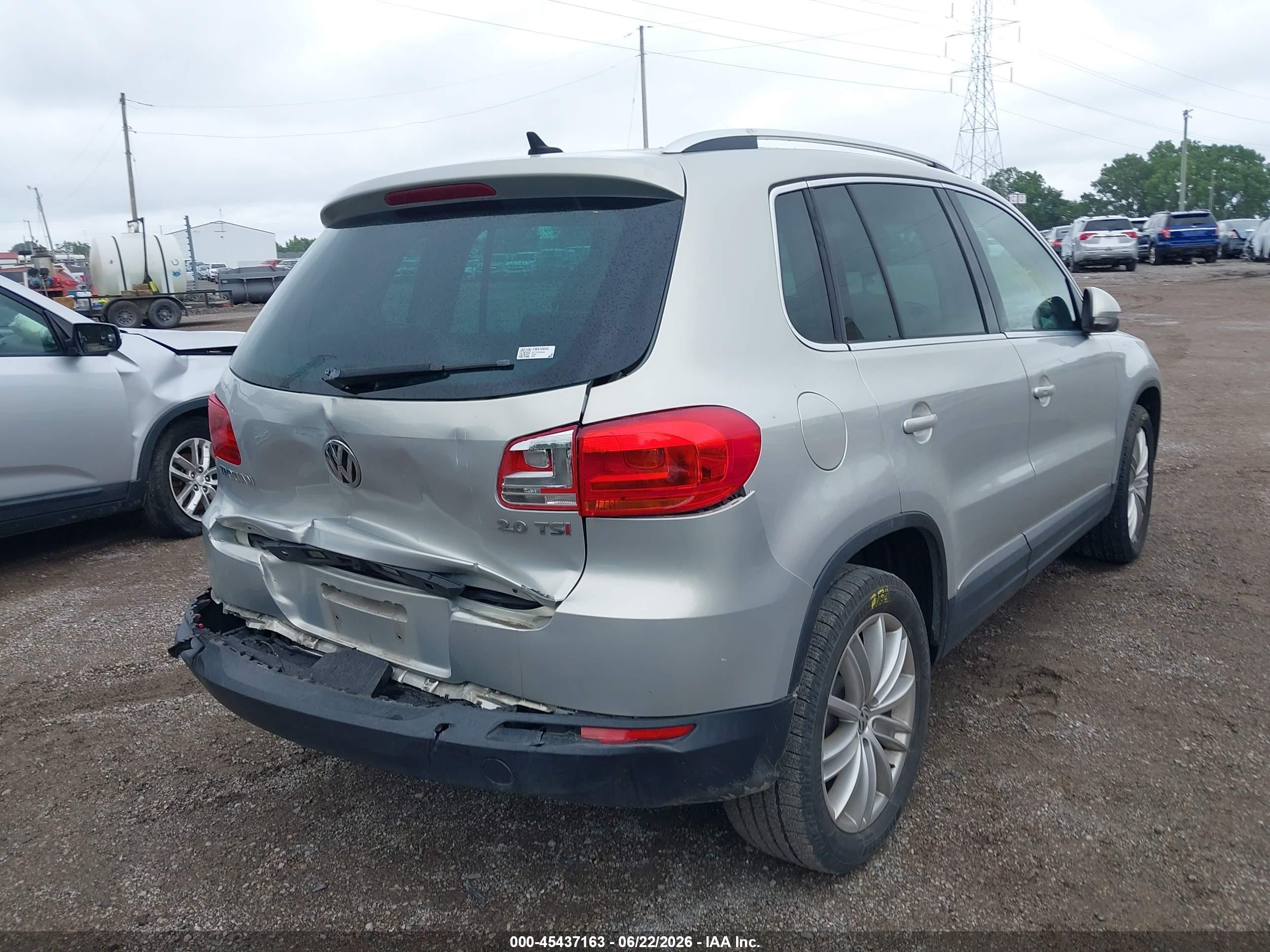 2015 Volkswagen Tiguan Se Champagne vin: WVGAV7AX3FW510645