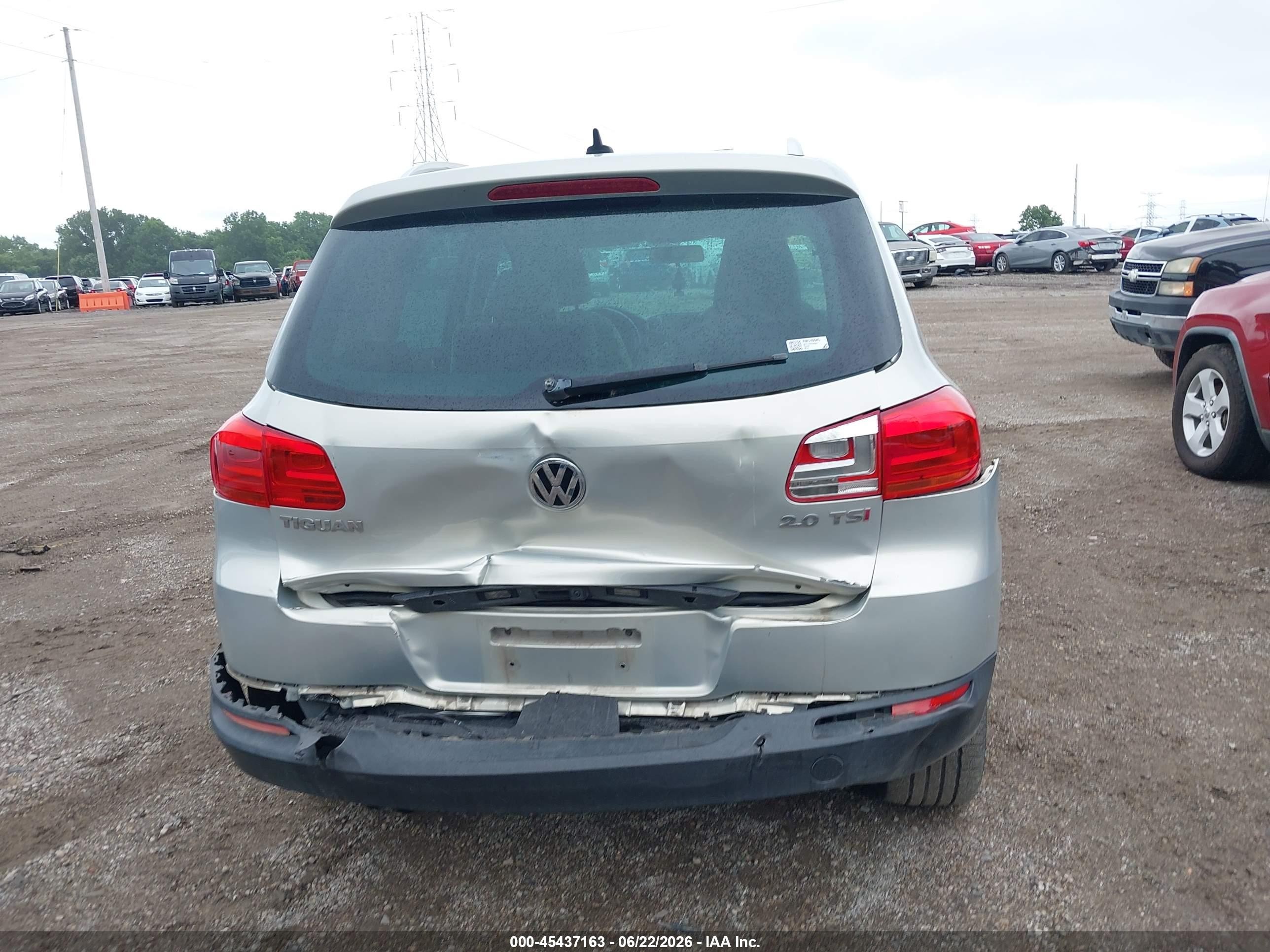 2015 Volkswagen Tiguan Se Champagne vin: WVGAV7AX3FW510645