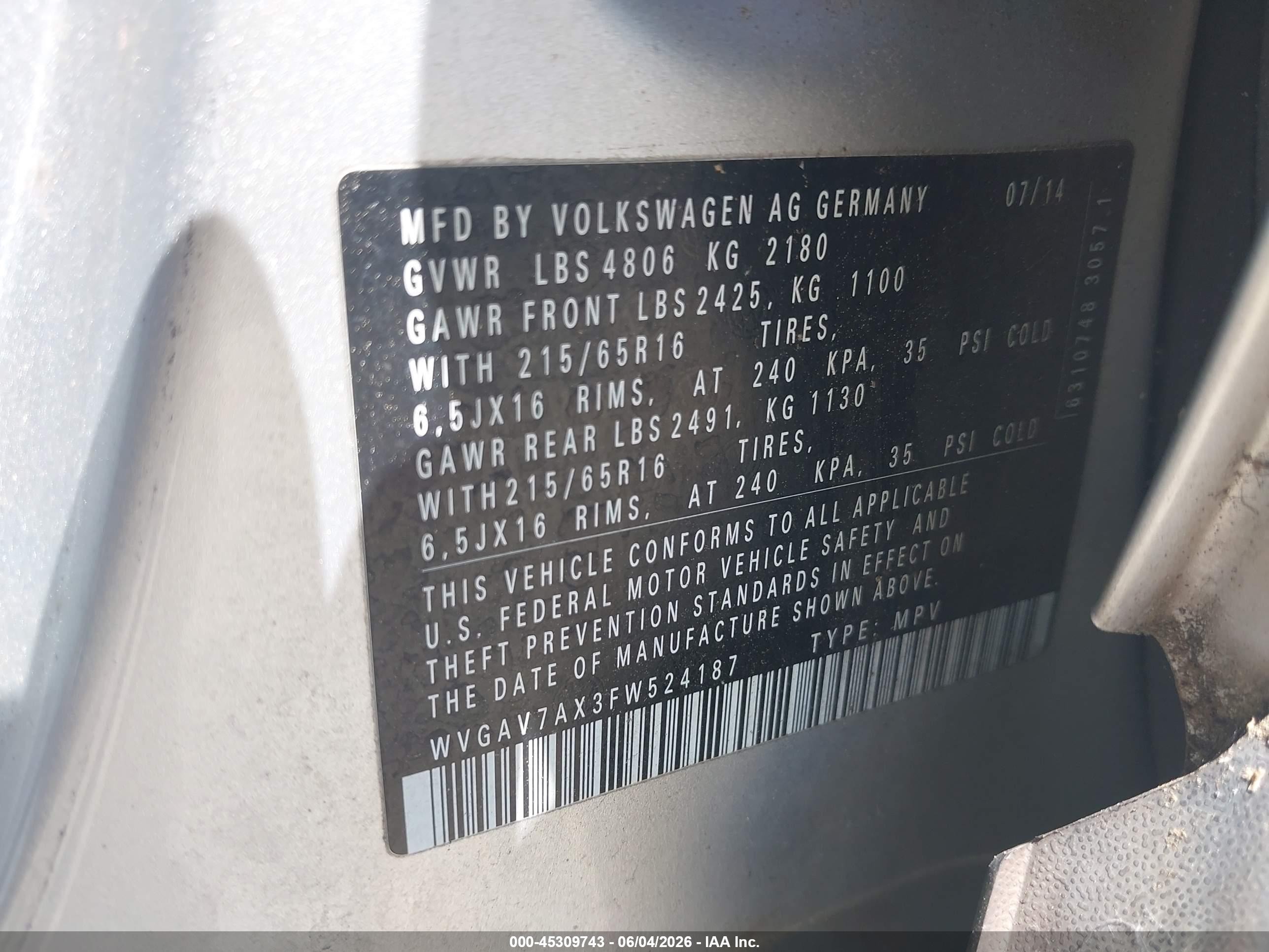 2015 Volkswagen Tiguan S Silver vin: WVGAV7AX3FW524187