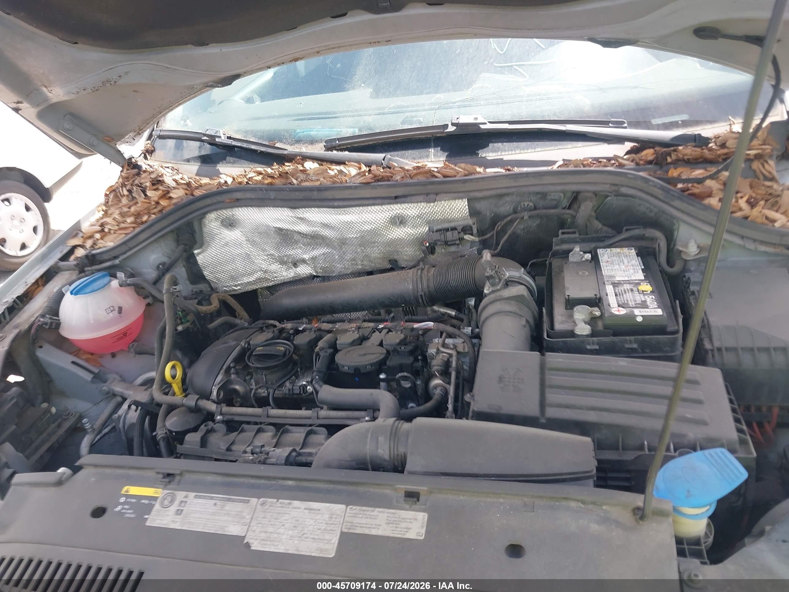 2015 Volkswagen Tiguan S Silver vin: WVGAV7AX3FW557142