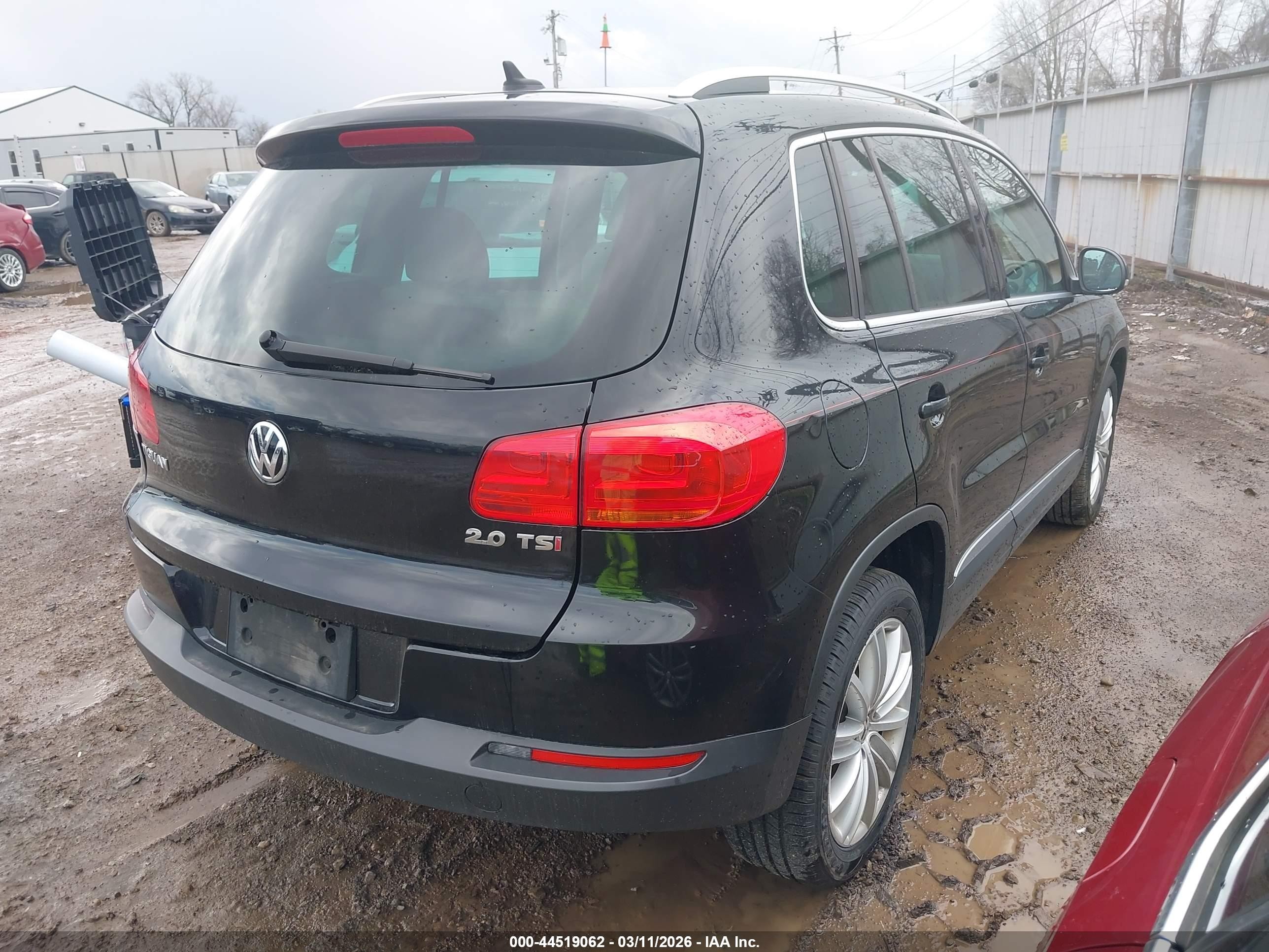2015 Volkswagen Tiguan S/se/sel/r-line Black vin: WVGAV7AX3FW56264 