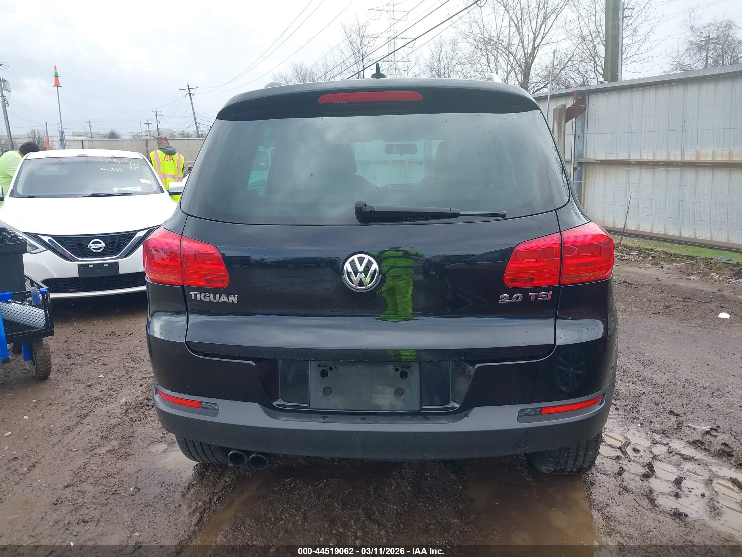 2015 Volkswagen Tiguan S/se/sel/r-line Black vin: WVGAV7AX3FW56264 
