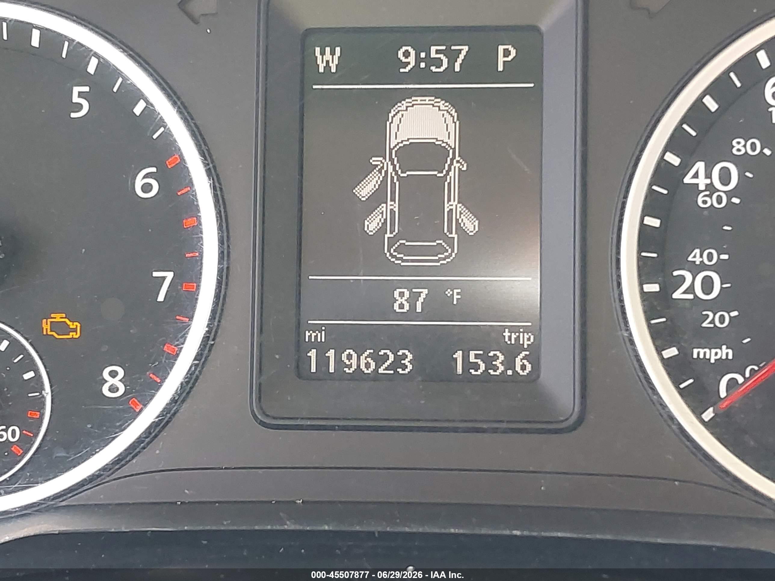 2015 Volkswagen Tiguan S Silver vin: WVGAV7AX3FW566648