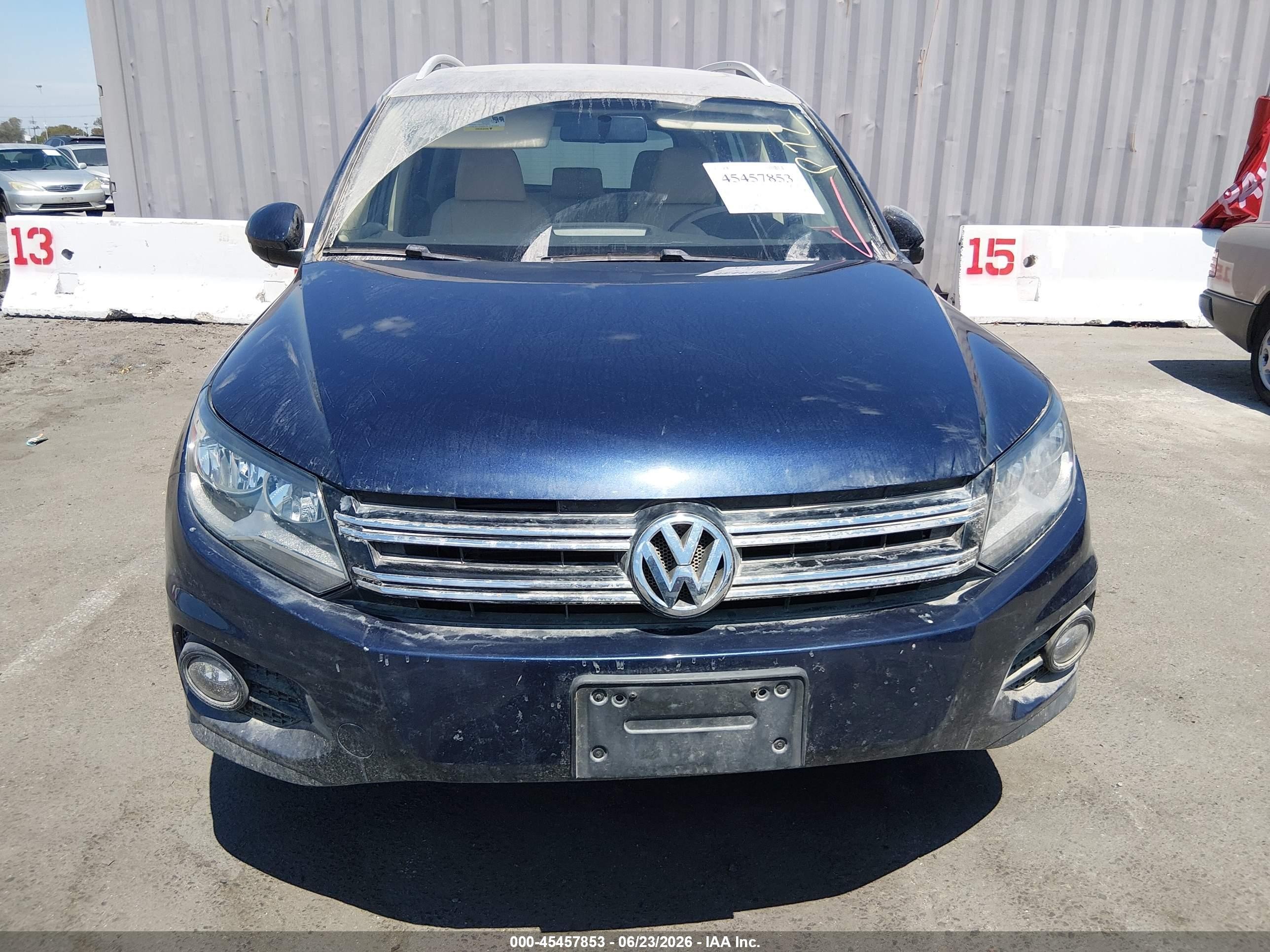 2015 Volkswagen Tiguan Se Blue vin: WVGAV7AX3FW595583