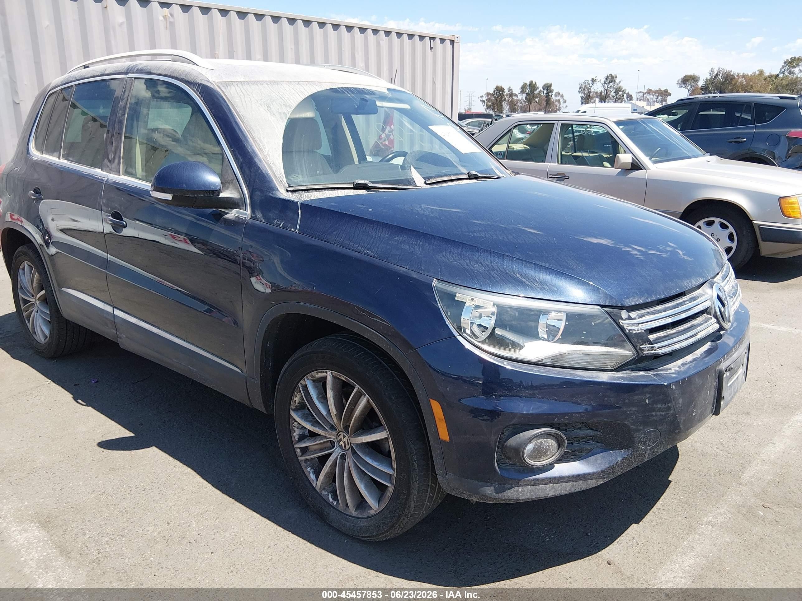 2015 Volkswagen Tiguan Se Blue vin: WVGAV7AX3FW595583