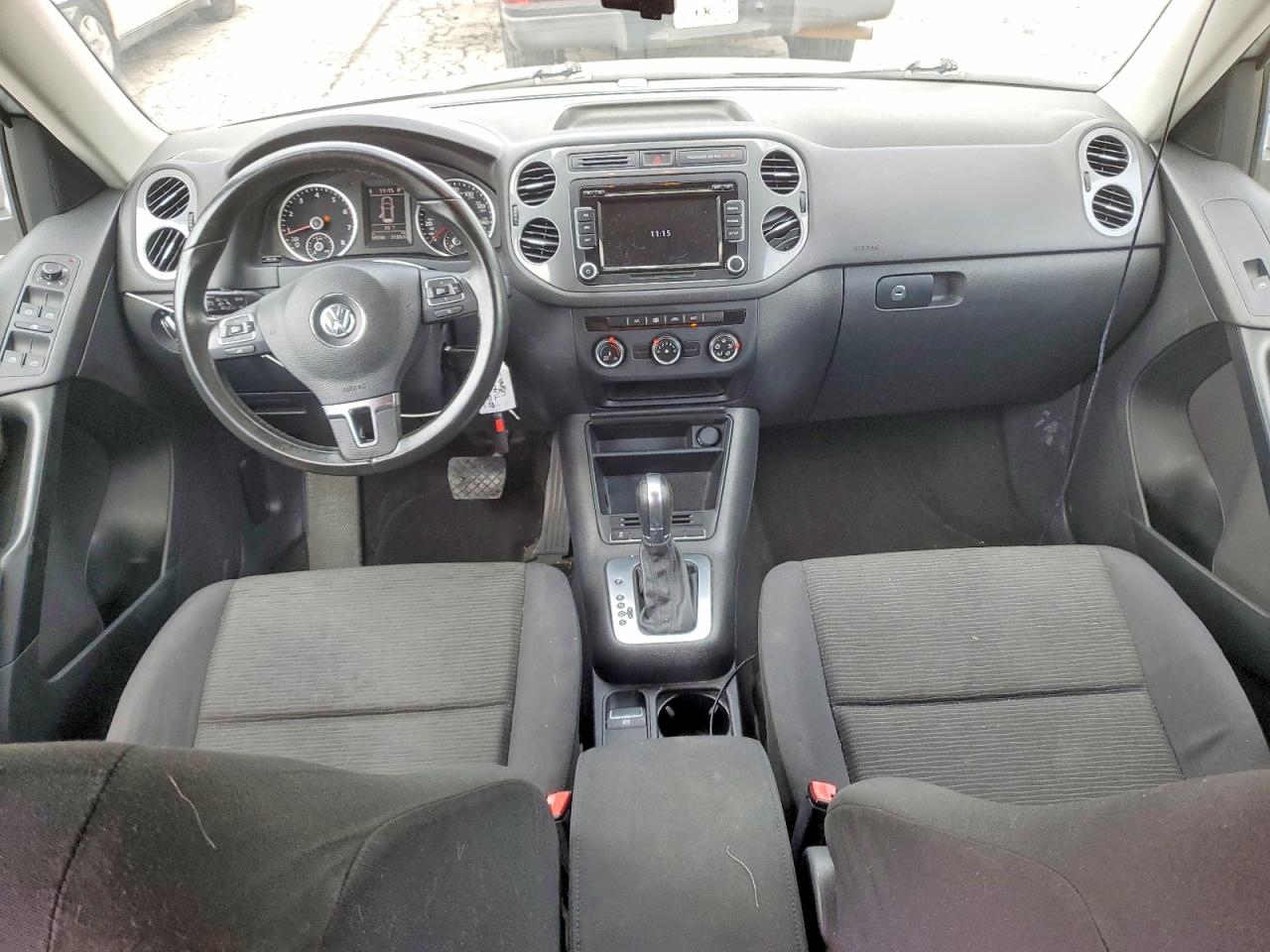 2015 Volkswagen Tiguan S Silver vin: WVGAV7AX3FW601978