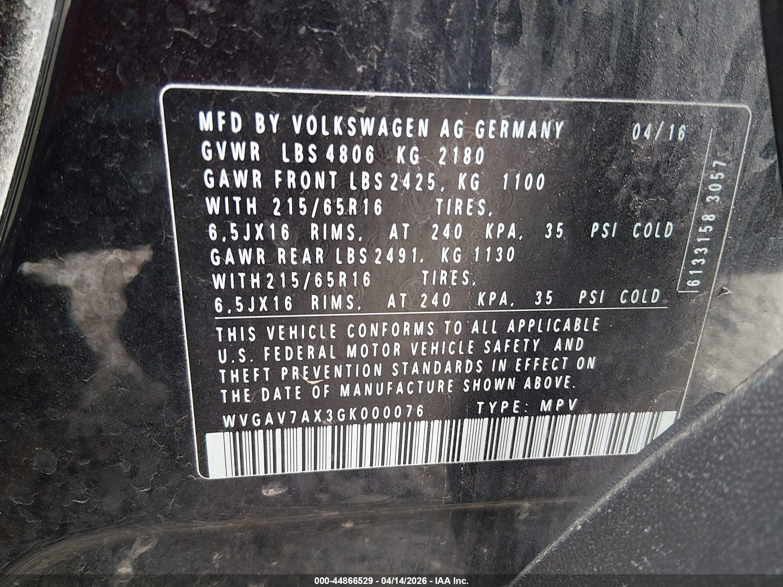 2016 Volkswagen Tiguan S Черный vin: WVGAV7AX3GK000076