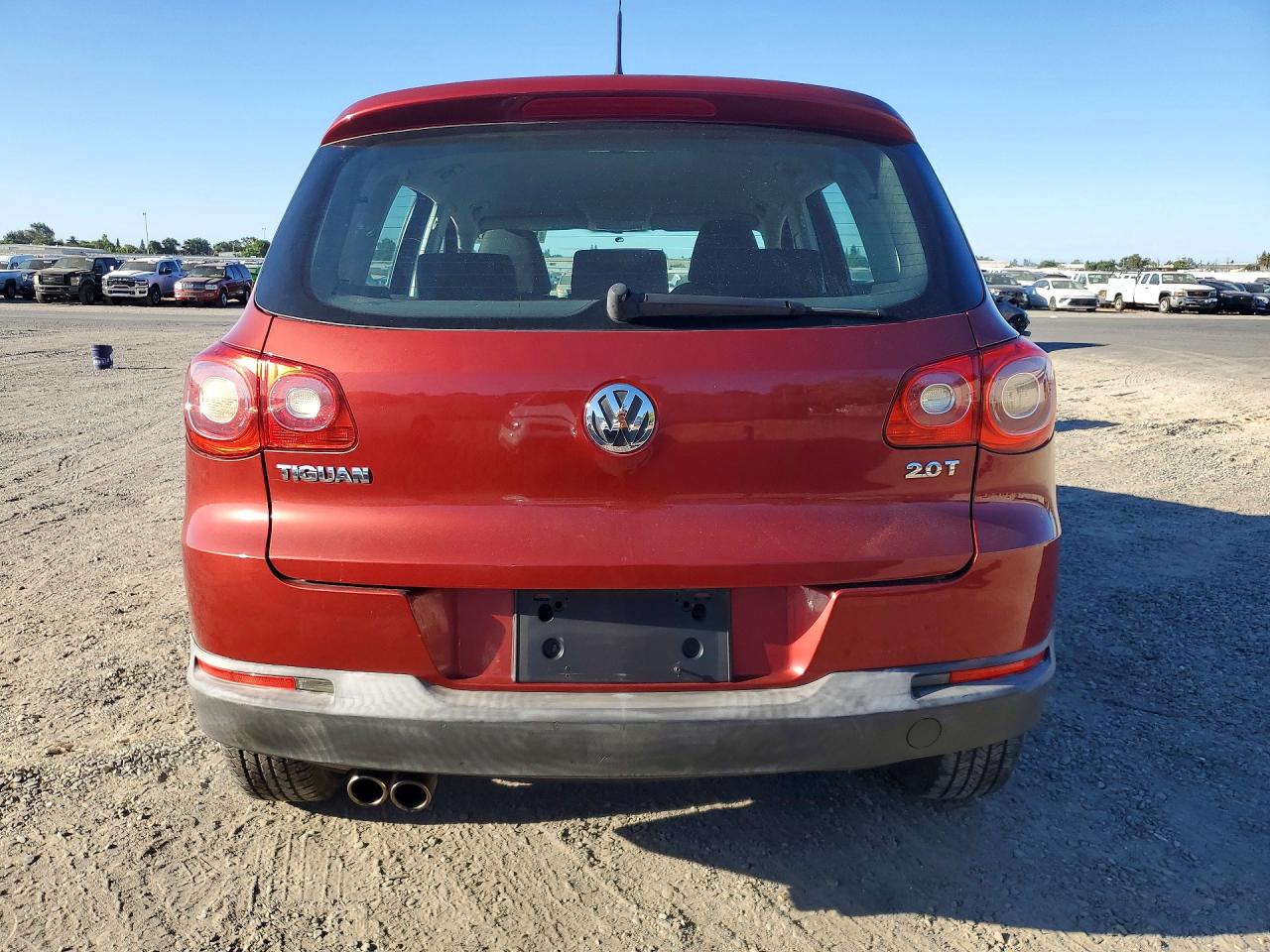 2010 Volkswagen Tiguan S/se/sel Burgundy vin: WVGAV7AX4AW000474
