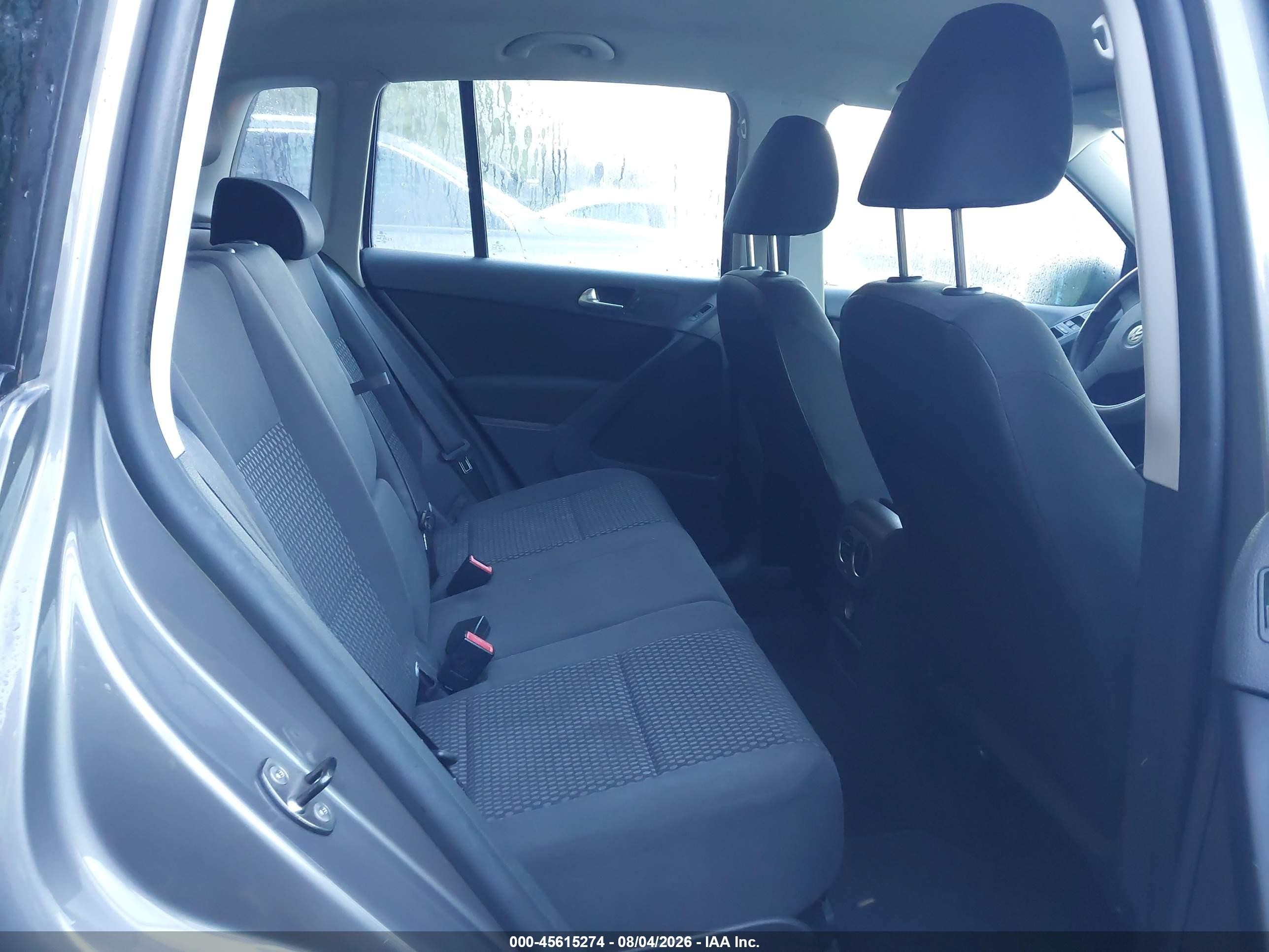 2010 Volkswagen Tiguan S Gray vin: WVGAV7AX4AW516222