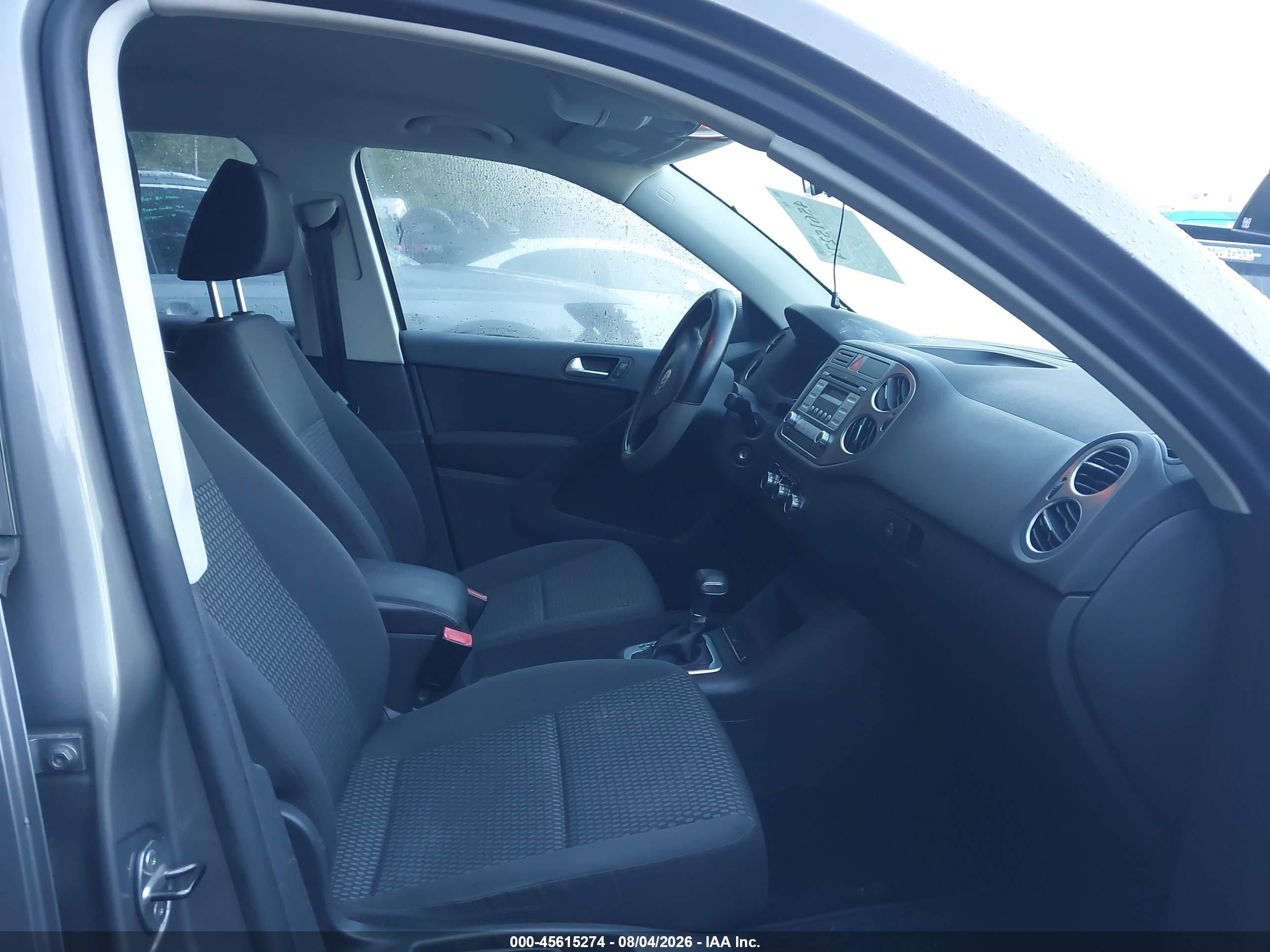 2010 Volkswagen Tiguan S Gray vin: WVGAV7AX4AW516222