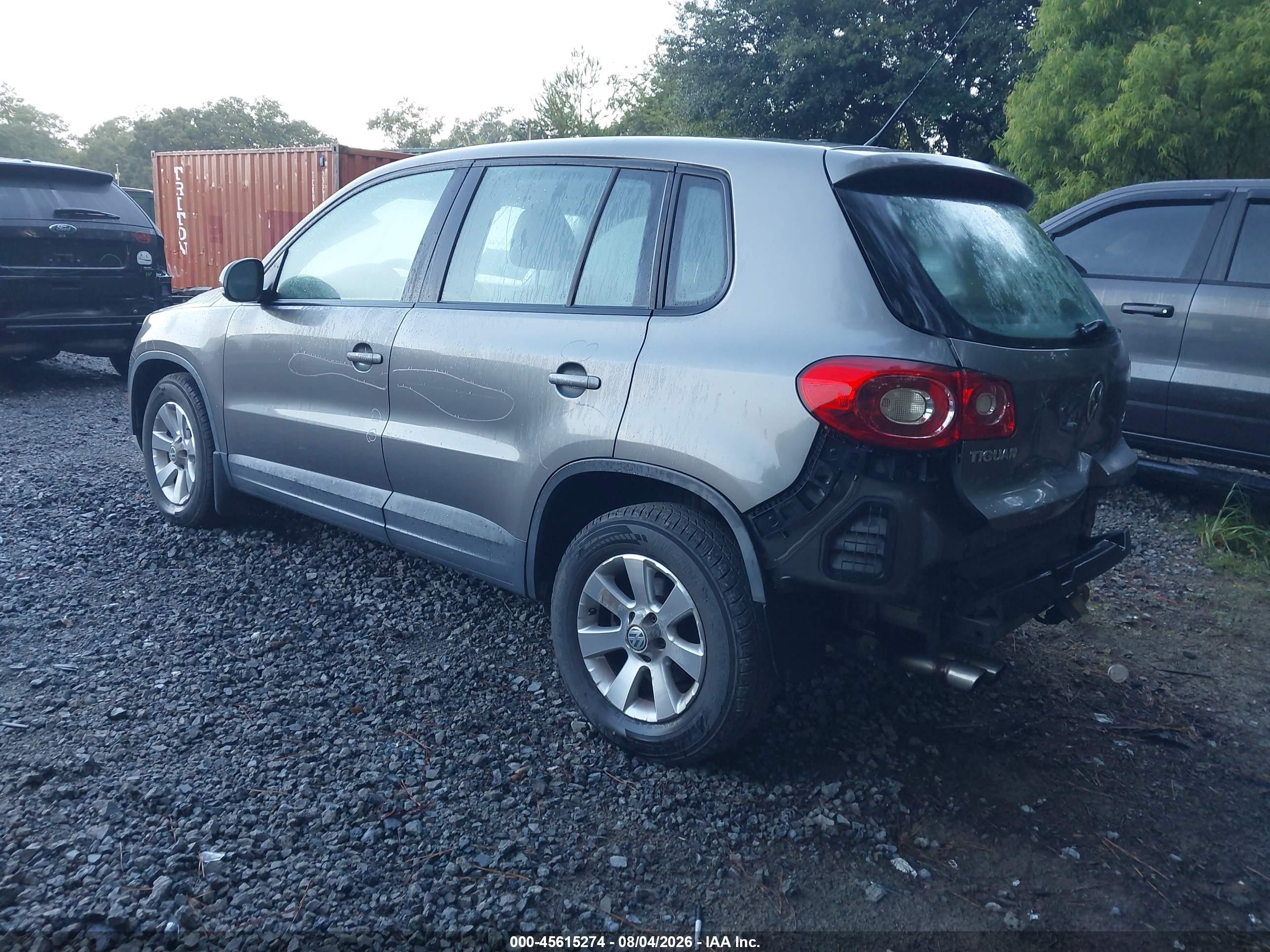 2010 Volkswagen Tiguan S Gray vin: WVGAV7AX4AW516222