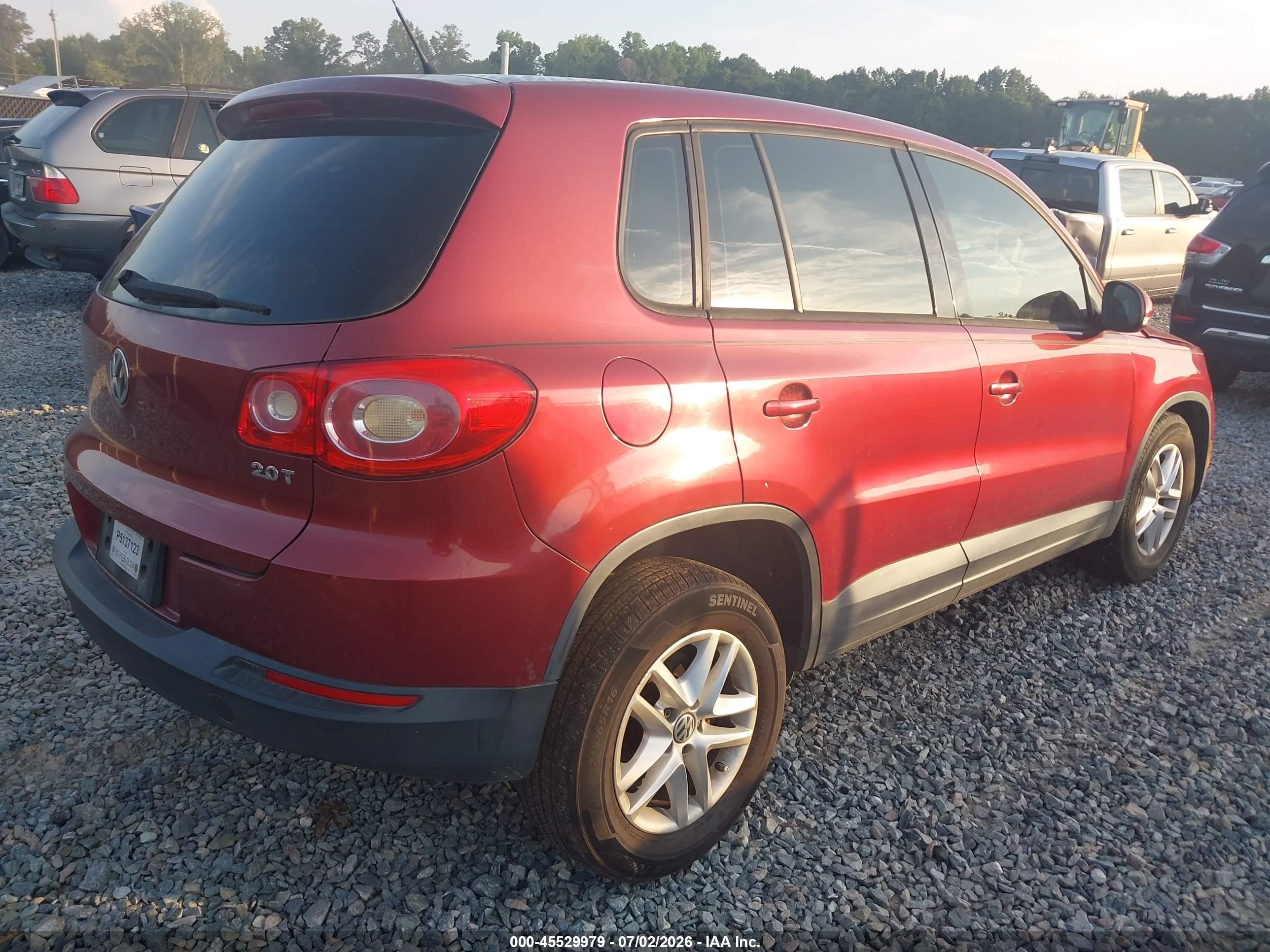 2011 Volkswagen Tiguan S Red vin: WVGAV7AX4BW001531