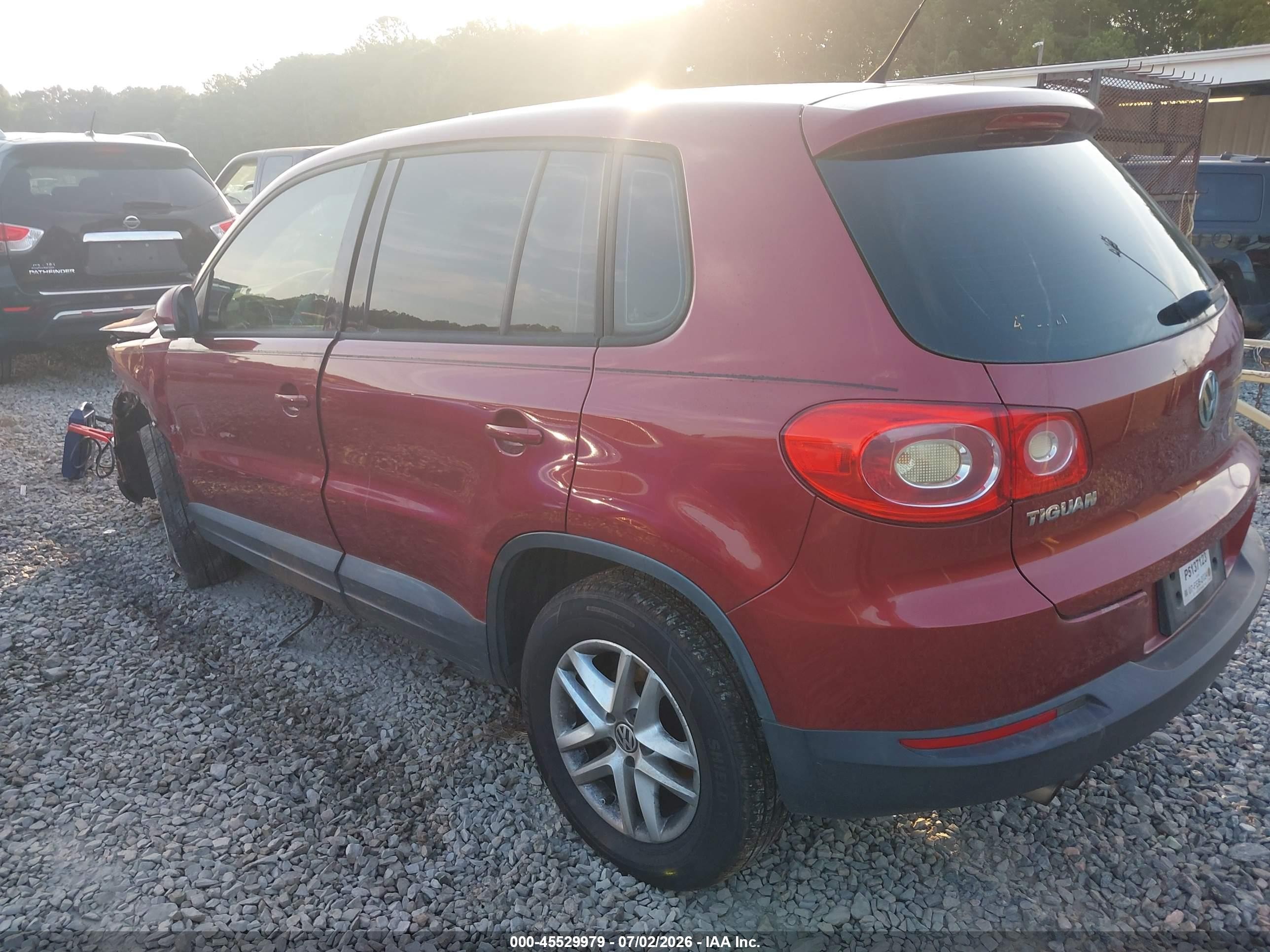 2011 Volkswagen Tiguan S Red vin: WVGAV7AX4BW001531