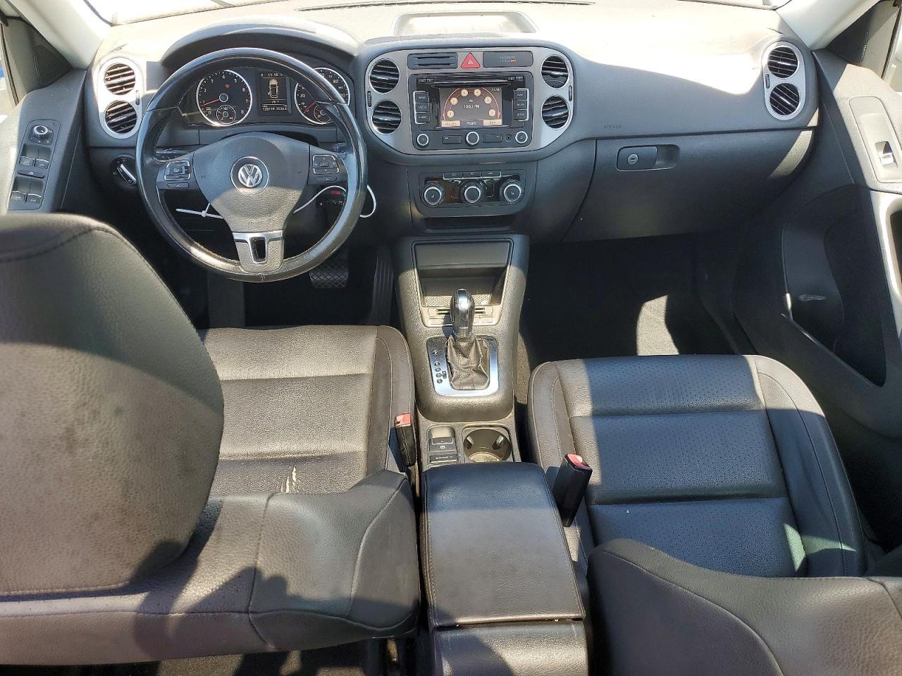 2011 Volkswagen Tiguan S Silver vin: WVGAV7AX4BW514665