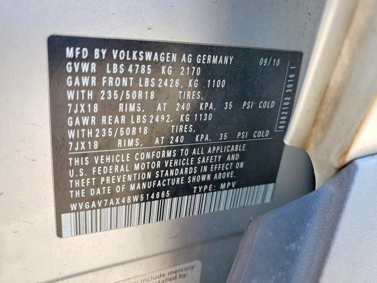 2011 Volkswagen Tiguan S Silver vin: WVGAV7AX4BW514665