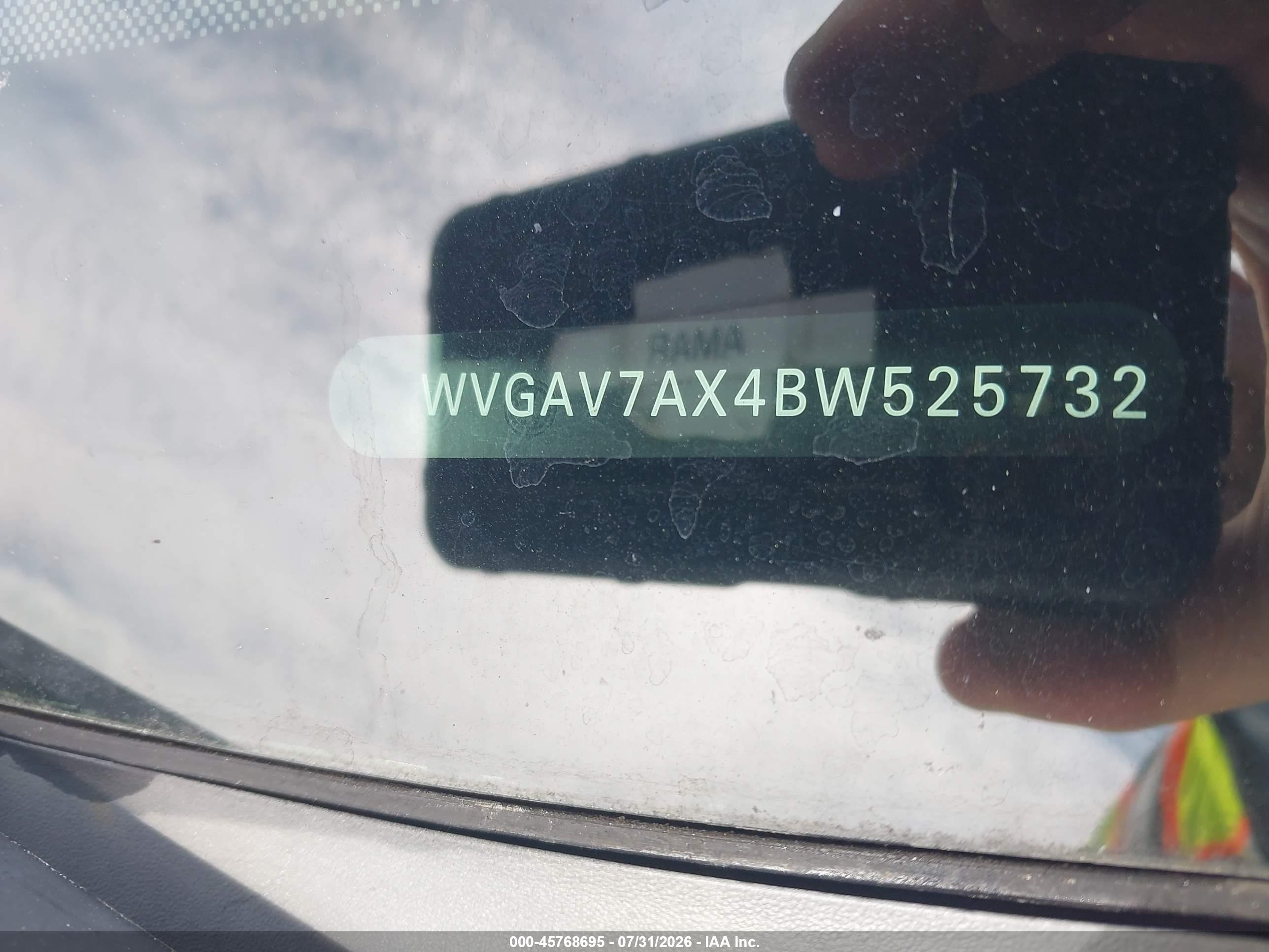 2011 Volkswagen Tiguan S Gray vin: WVGAV7AX4BW525732